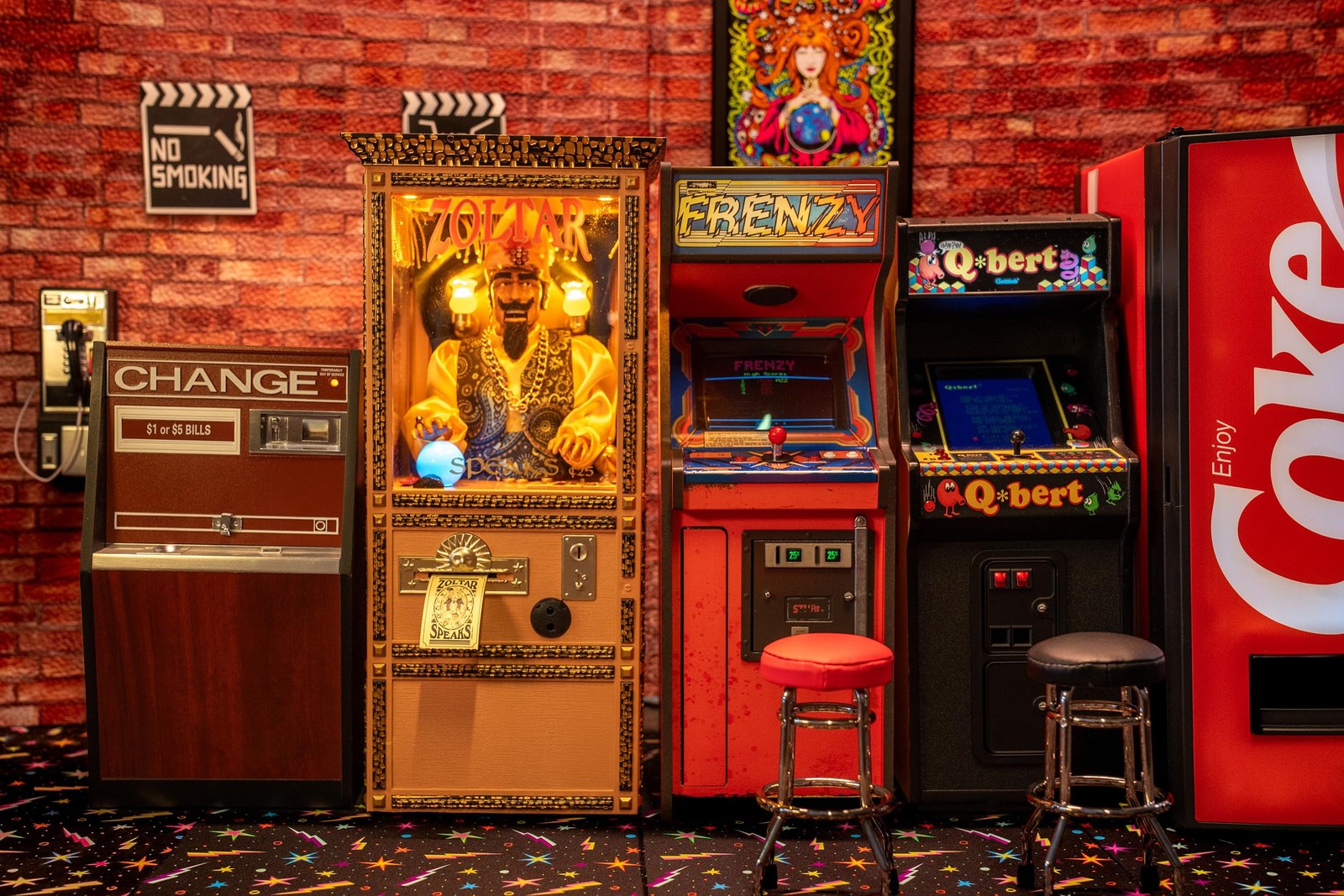 New Wave Toys Zoltar Speaks Mini Replica Fortune Teller Machine, Fully Animat...