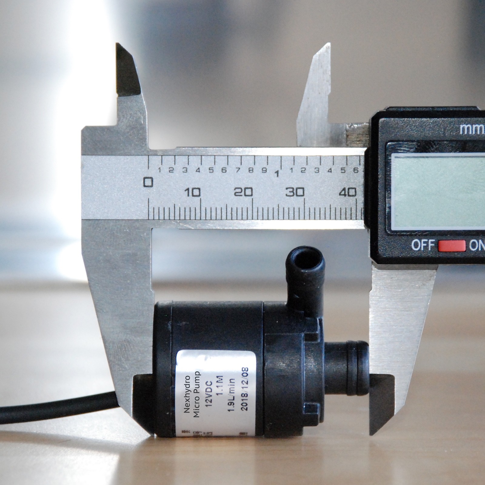 Brushless 12V Mini Water Pump 6-15V DC, 0.5-4W, Silent Ceramic 50,000 hours life