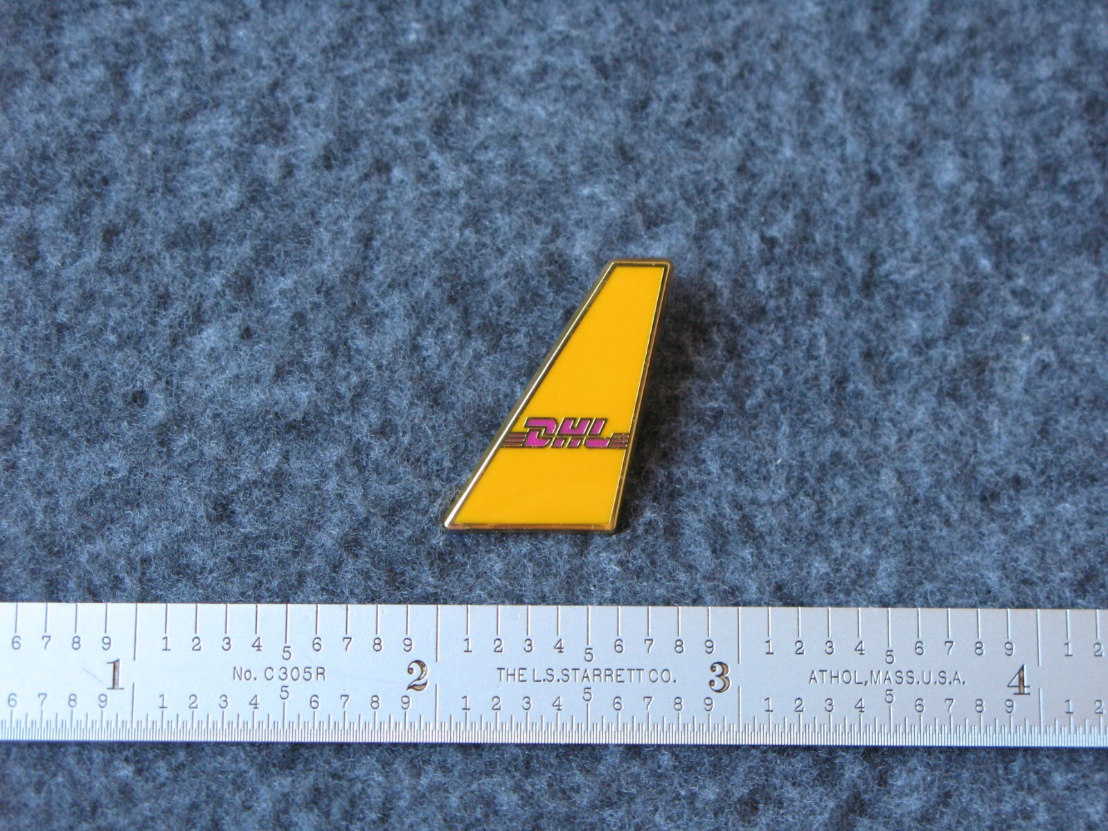 DHL EXPRESS / DHL AVIATION LOGO PIN