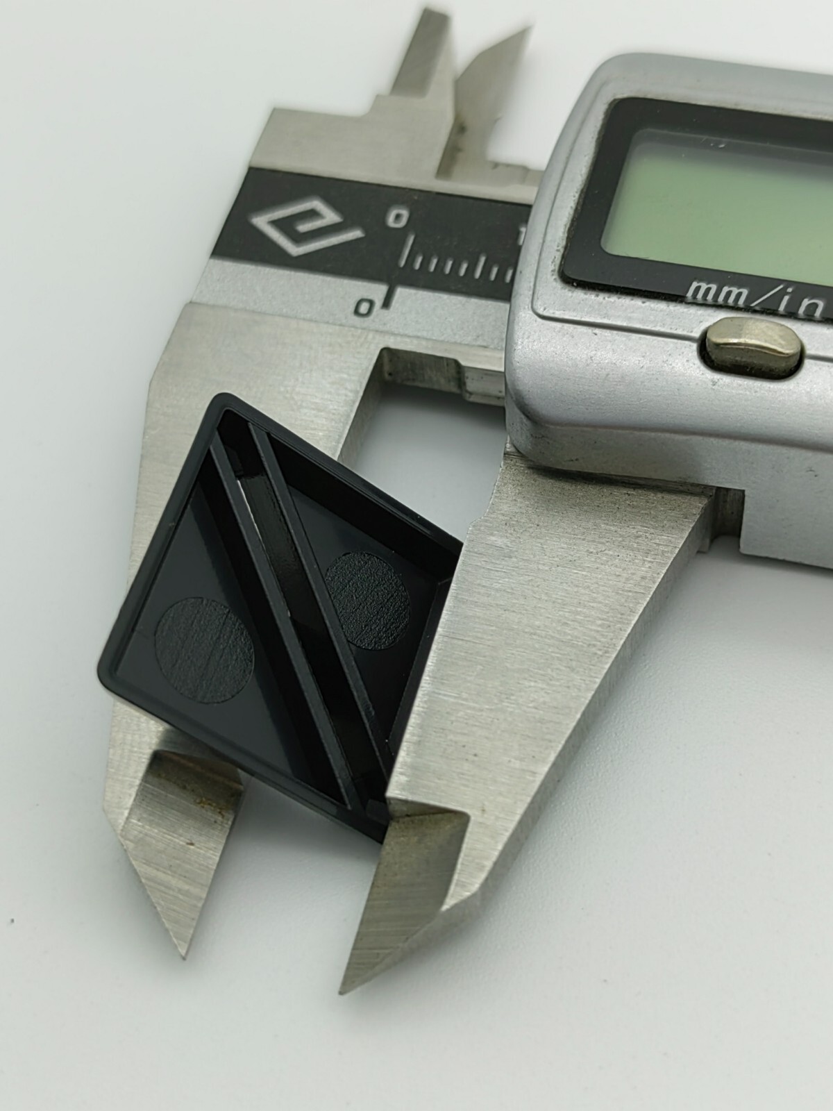 Lot Of 60 20mm Square Beveled Slot Bases Used For Warhammer Fantasy Skink Skaven