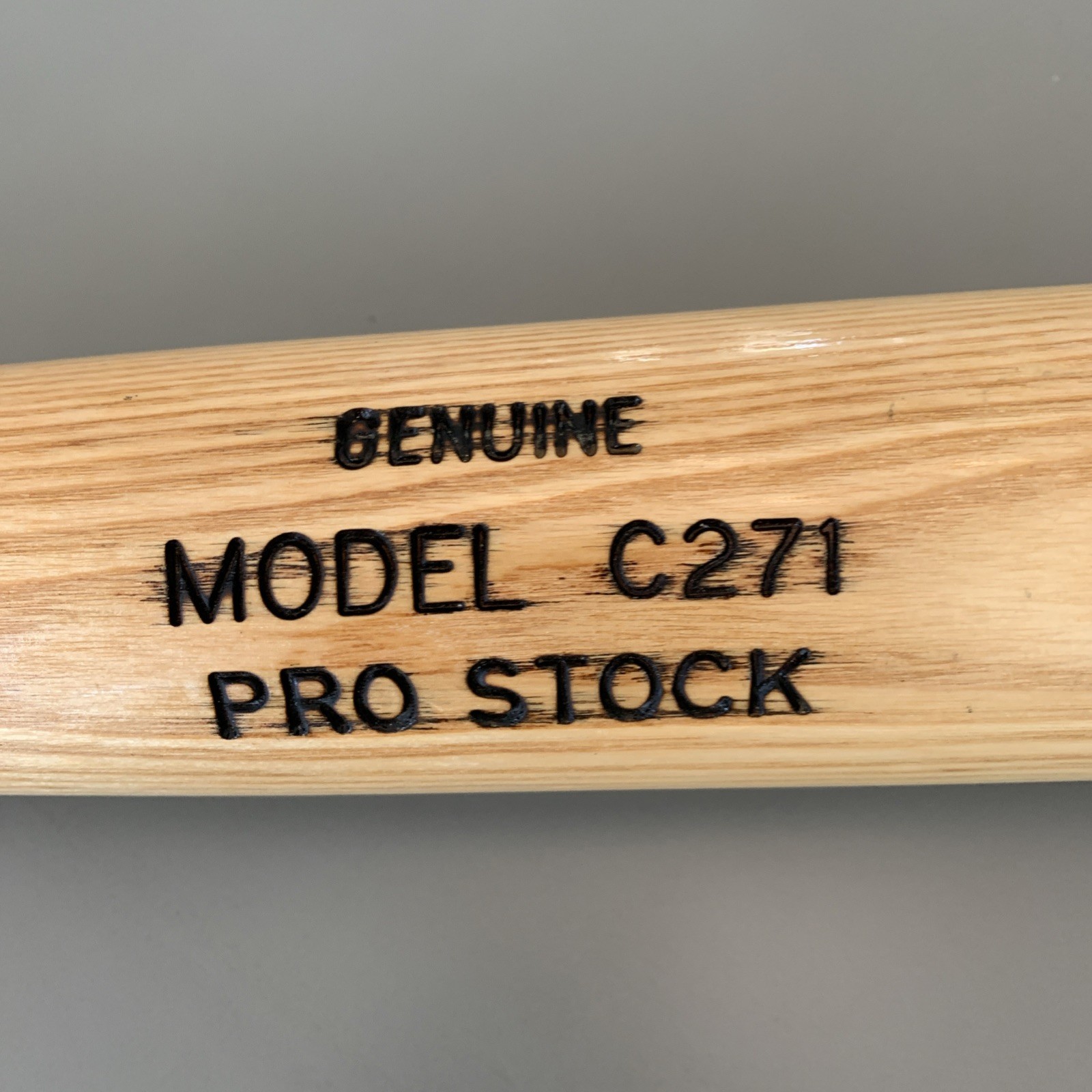 Louisville Slugger 125 Wood Bat Model C271 PRO STOCK 33" ~ 32 oz.