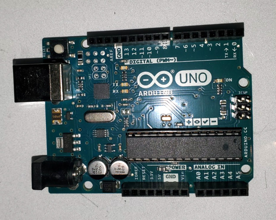 Authentic Arduino Uno - Free delivery