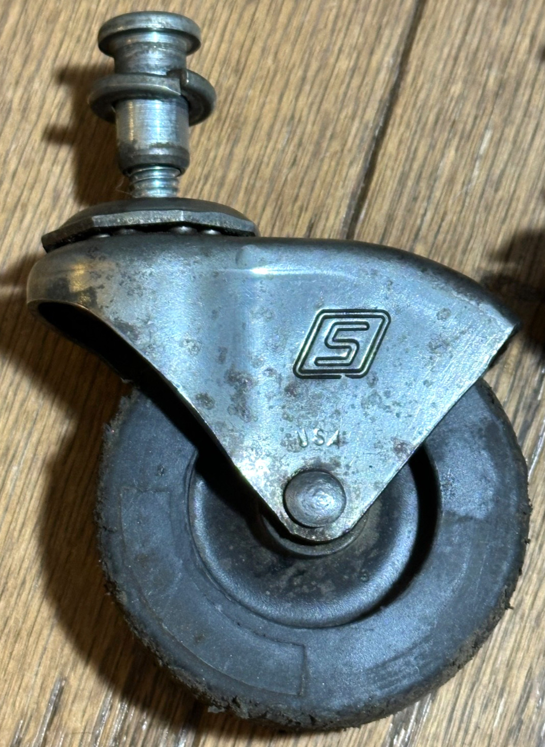 🇺🇸 Snap On Tools OEM Replacement Creeper Caster Wheel Set Lot 2-1/2" Black