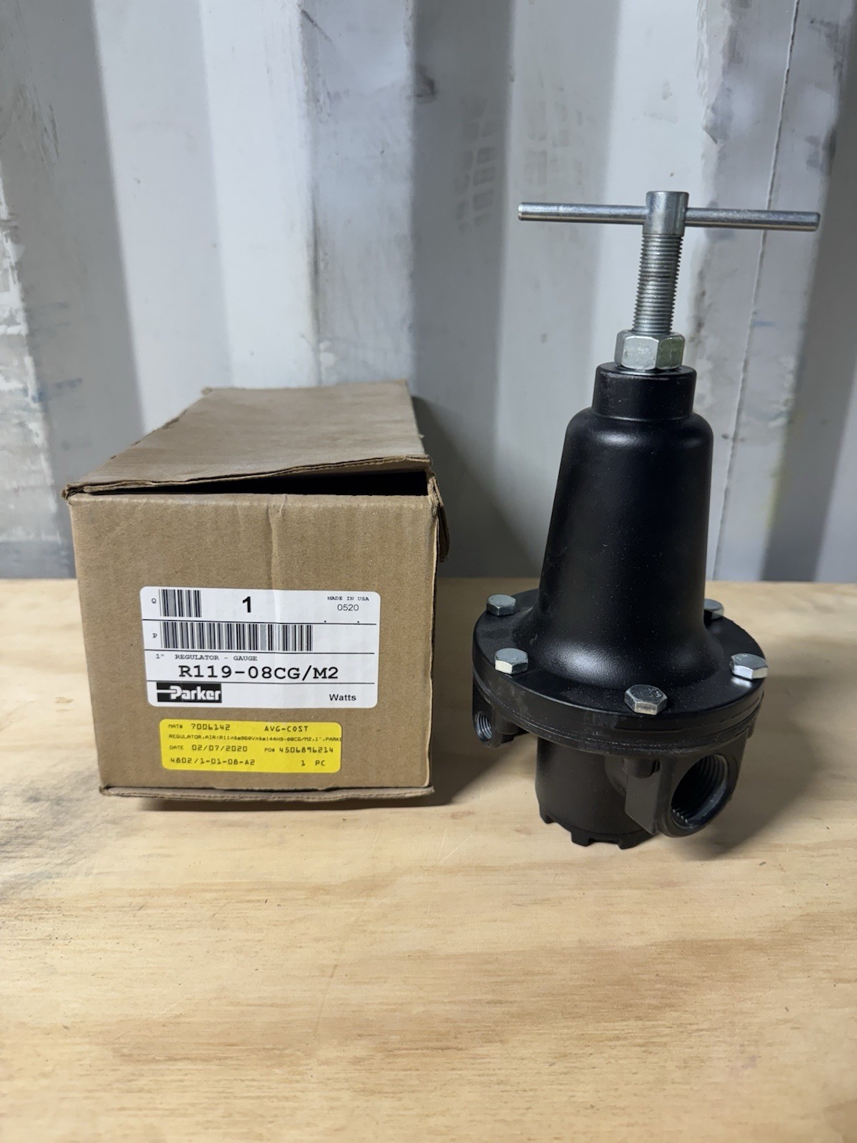 Parker R119-08CG/M2 Industrial Air Pressure Regulator 1 in Port