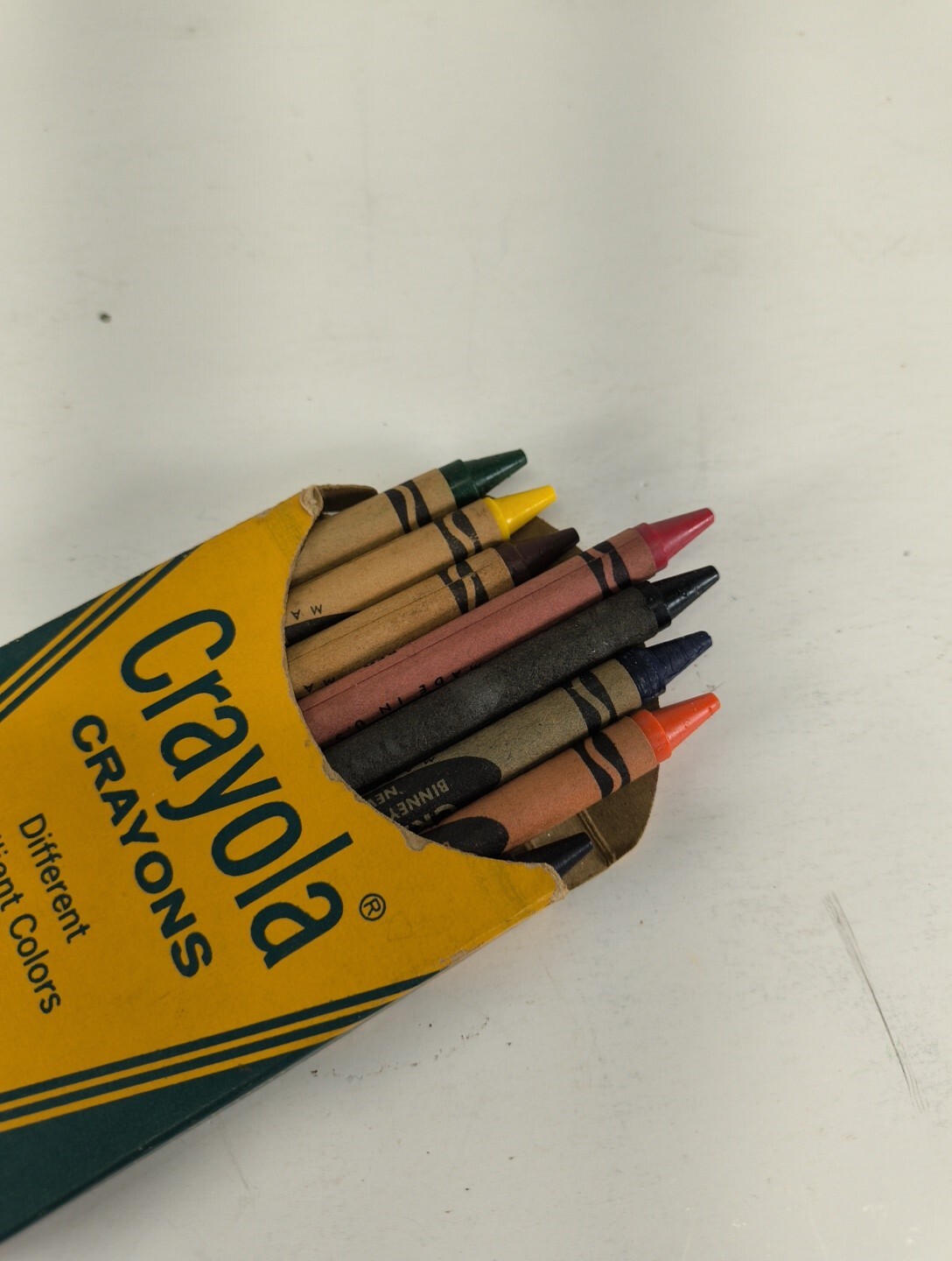 Vintage Crayola Crayons Binney & Smith Pack Of 8