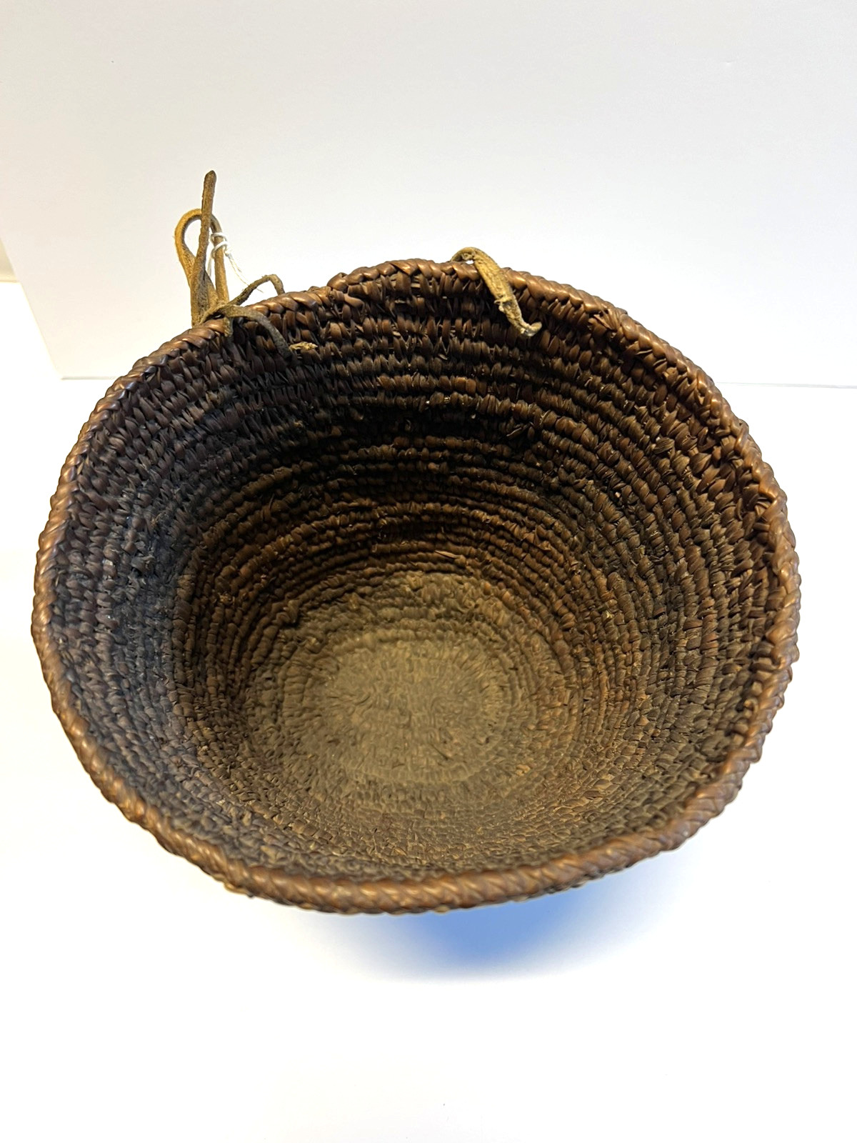 Original Antique Native American Indian Berry Basket; Late 1880's-1900; Lot # C9