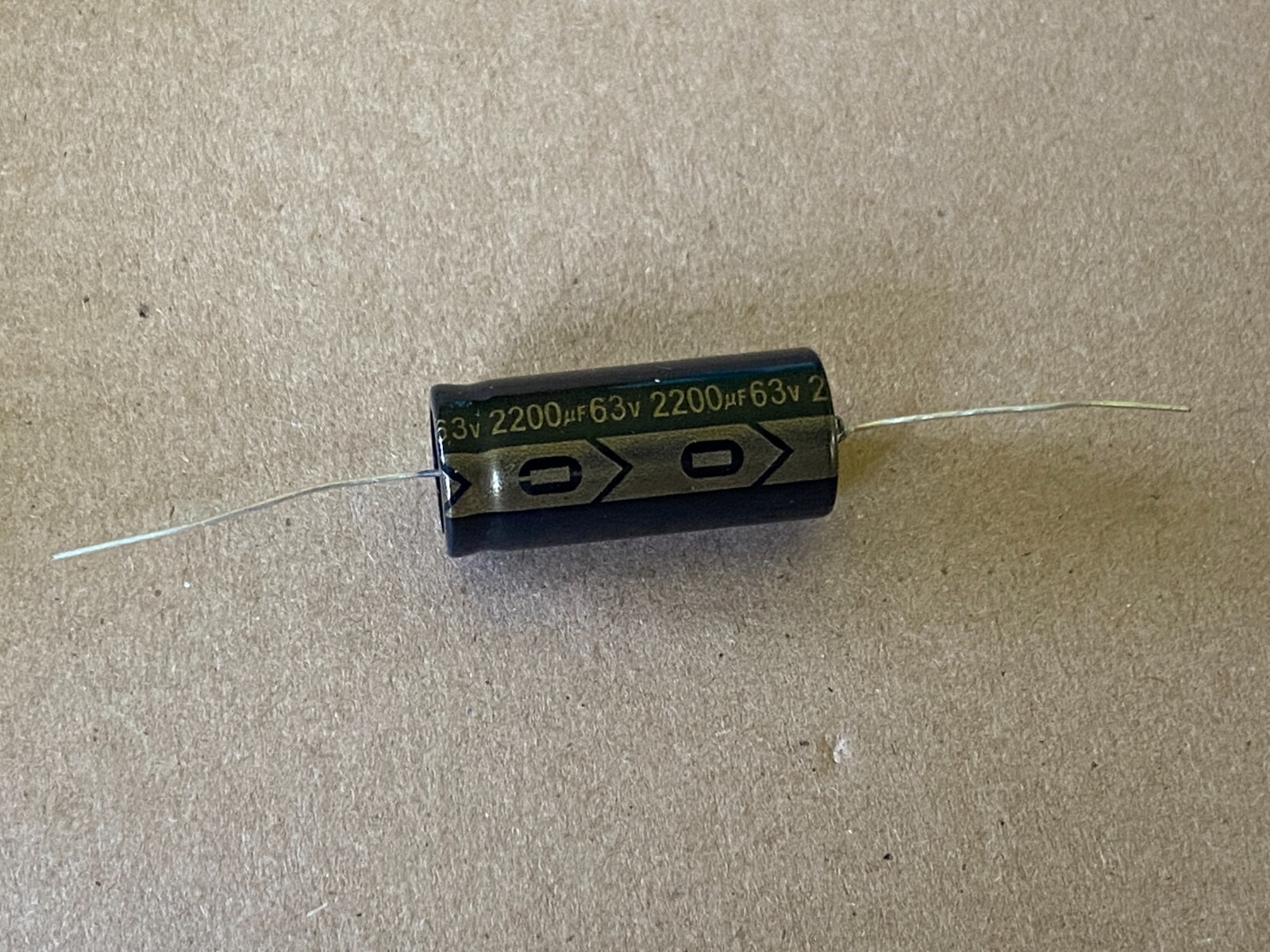 5pc Electrolytic Capacitor Axial 2000hr +105℃ RoHS 2200uF 63V φ18x40mm Supertech