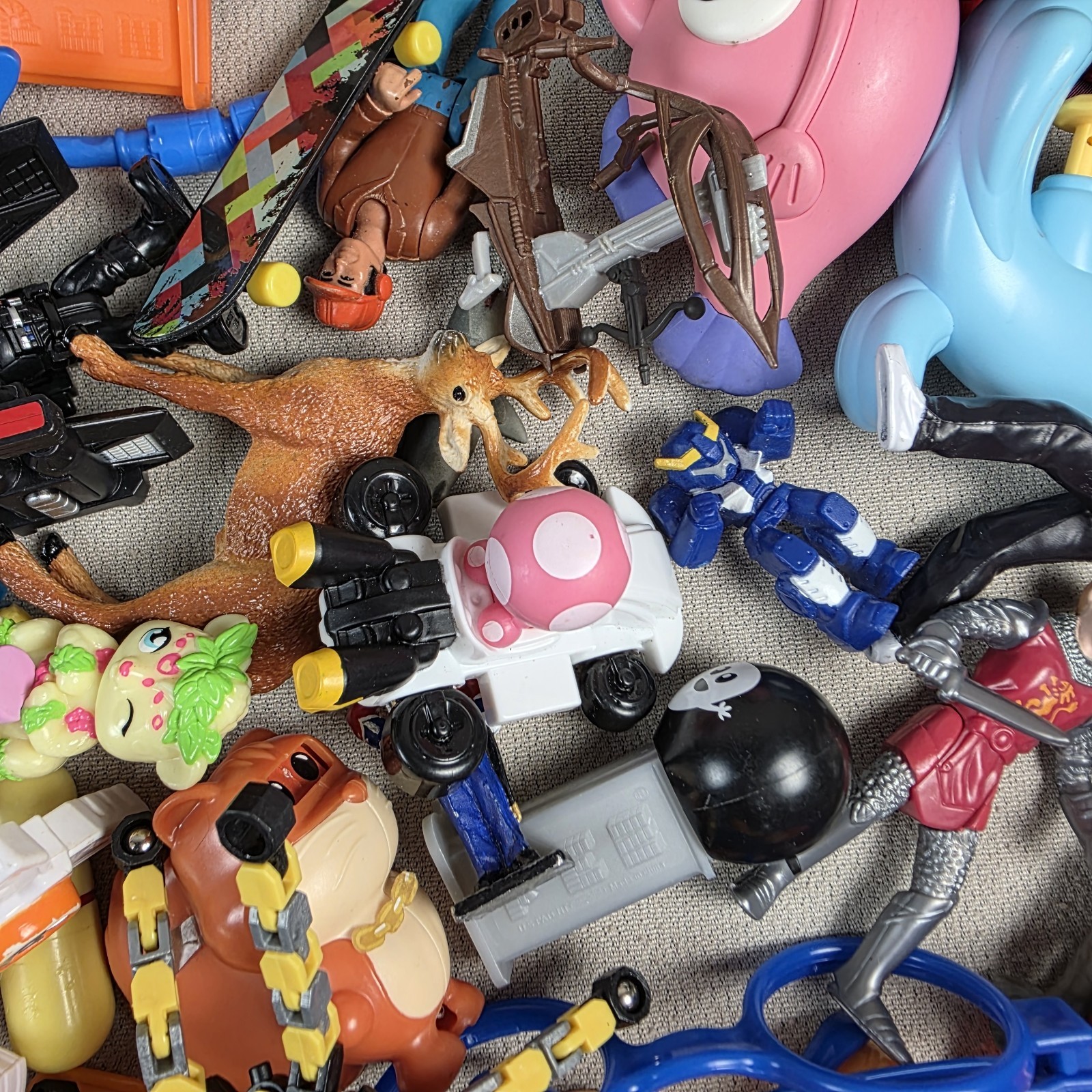 Mixed Lot Of Toys Vtg To Newer AS IS - 4lbs