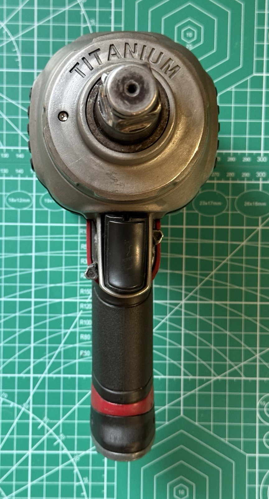 Mac Tools 3/4" Drive Air Impact Wrench AWP075 Titanium 90 PSI MAX-$879.00 Retail