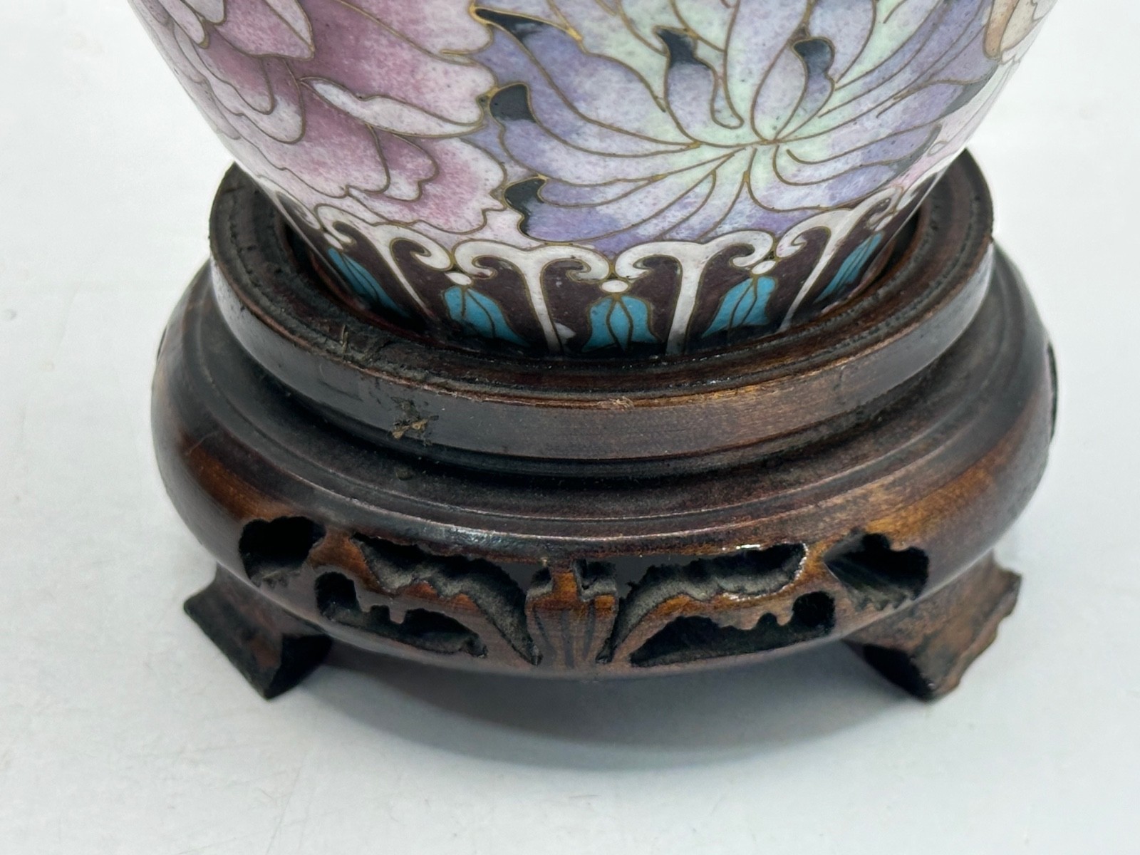 Vintage Pair of Chinese Cloisonné Enamel Ginger Jar Floral Motif 6.75" Wood Base