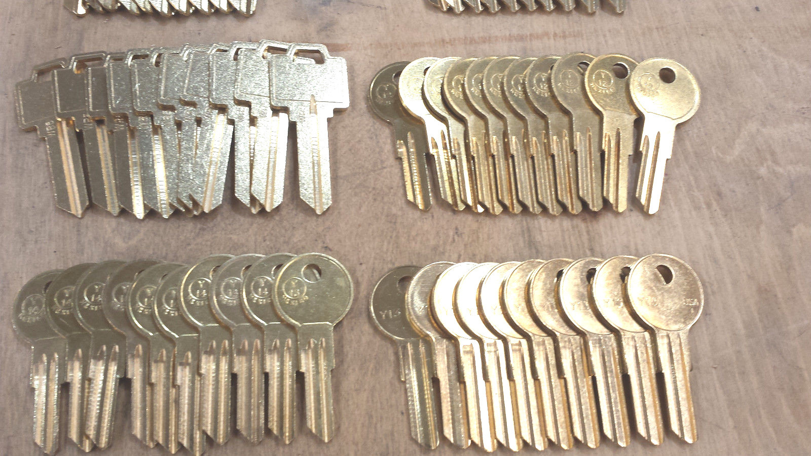 Locksmith-120-Key-Blank-Starter set-Variety Pack-10 each of 12 common blanks-Lot