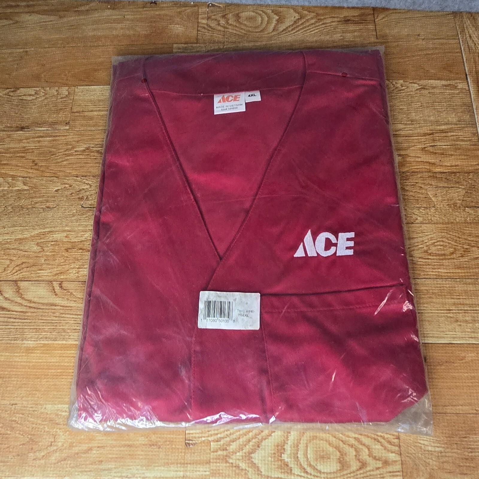 New Ace Hardware Employee Work Vest Uniform Twill Red Size 4XL XXXXL Blank back