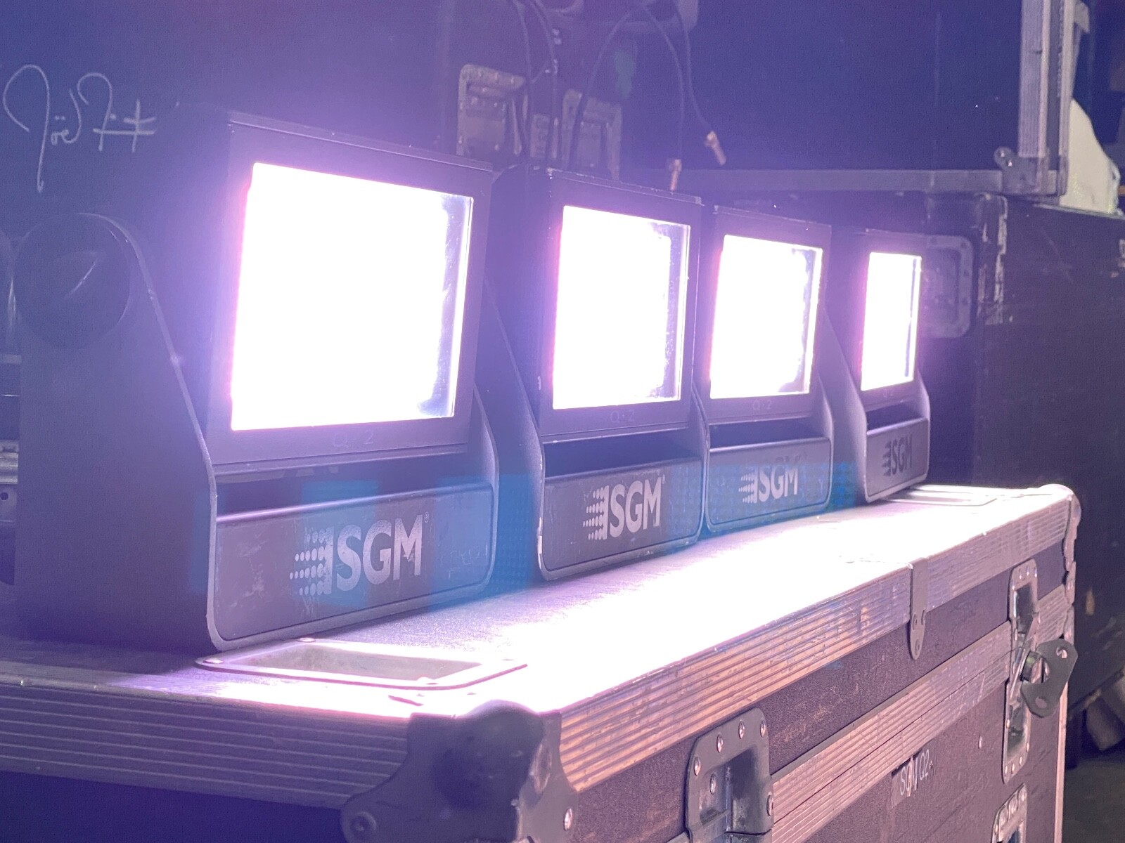 SGM Q2 RGBW LED FLOOD BLIND STROBES!