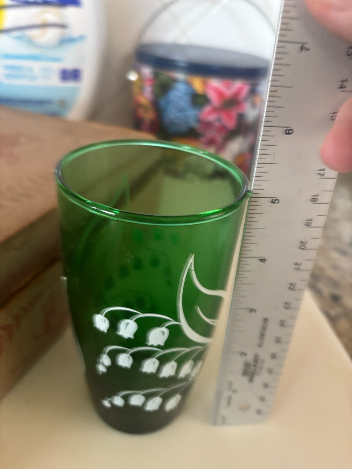 Vintage Anchor Hocking LILY OF THE VALLEY Green Glass Tumbler - 8 in orig box