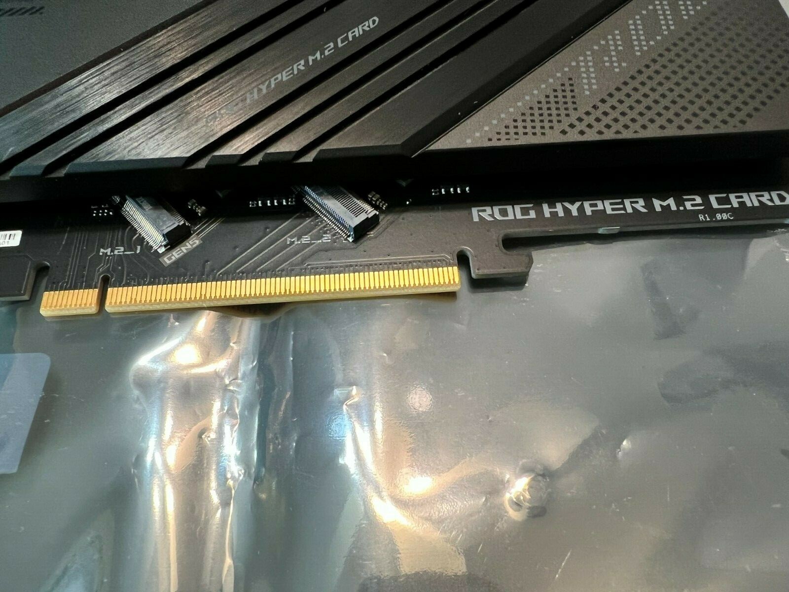 Asus ROG Hyper M.2 Card for ROG Maximus Z690 Hero , Original