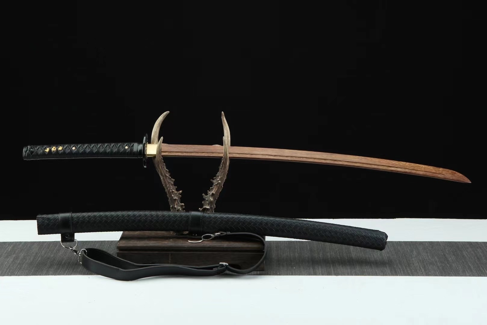 Wooden Katana Battle Training Practice Sword Kendo Iaido Outdoor Leather Bokken