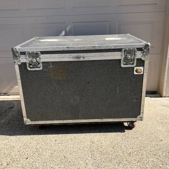 44x29x29" Depth Large Heavy Duty Chili Con Cases Road Case on Casters