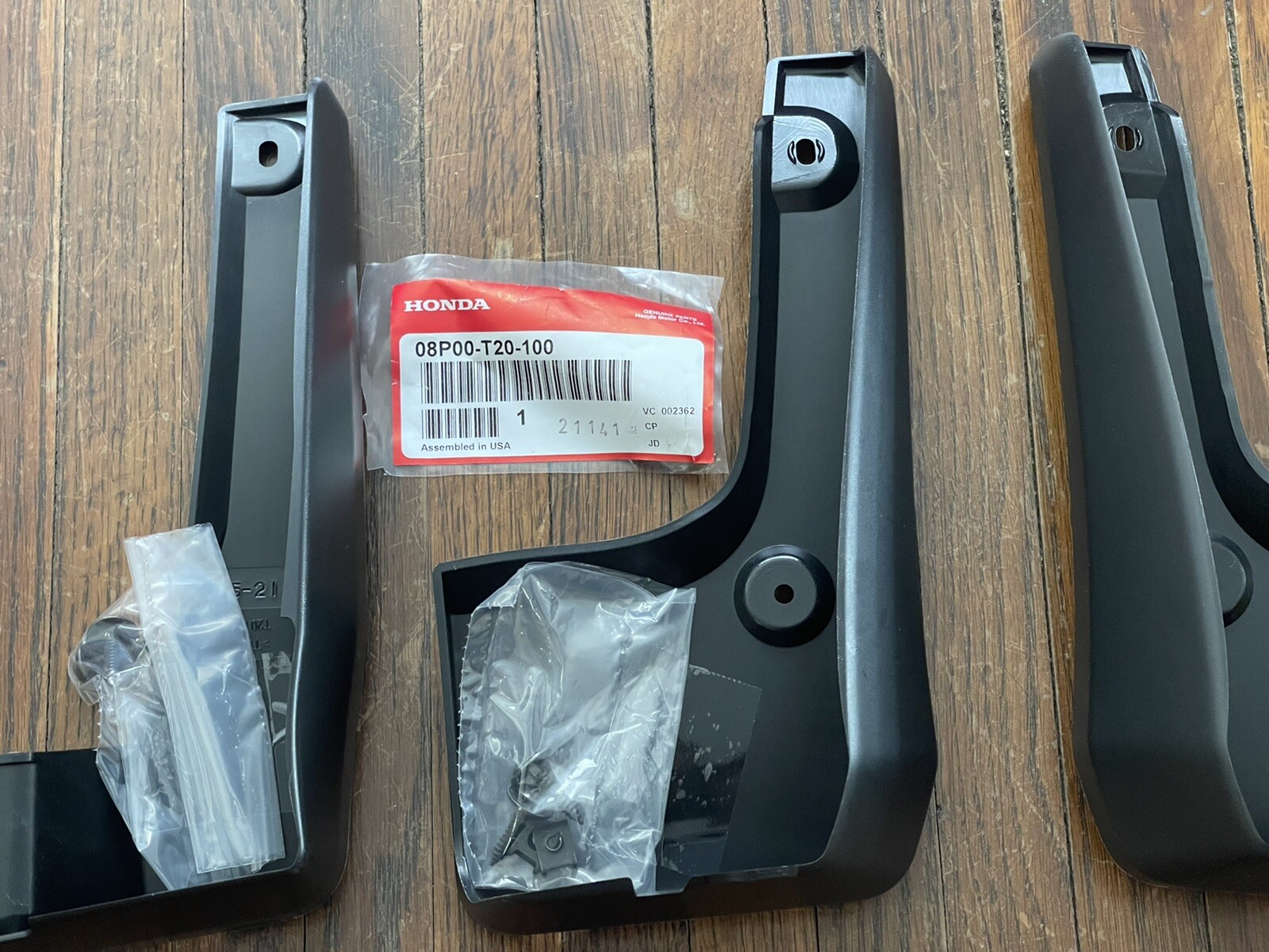 2022-24 NEW GENUINE HONDA CIVIC 4 DOOR SEDAN SPLASH MUD GUARDS 08P00-T20-100 OEM