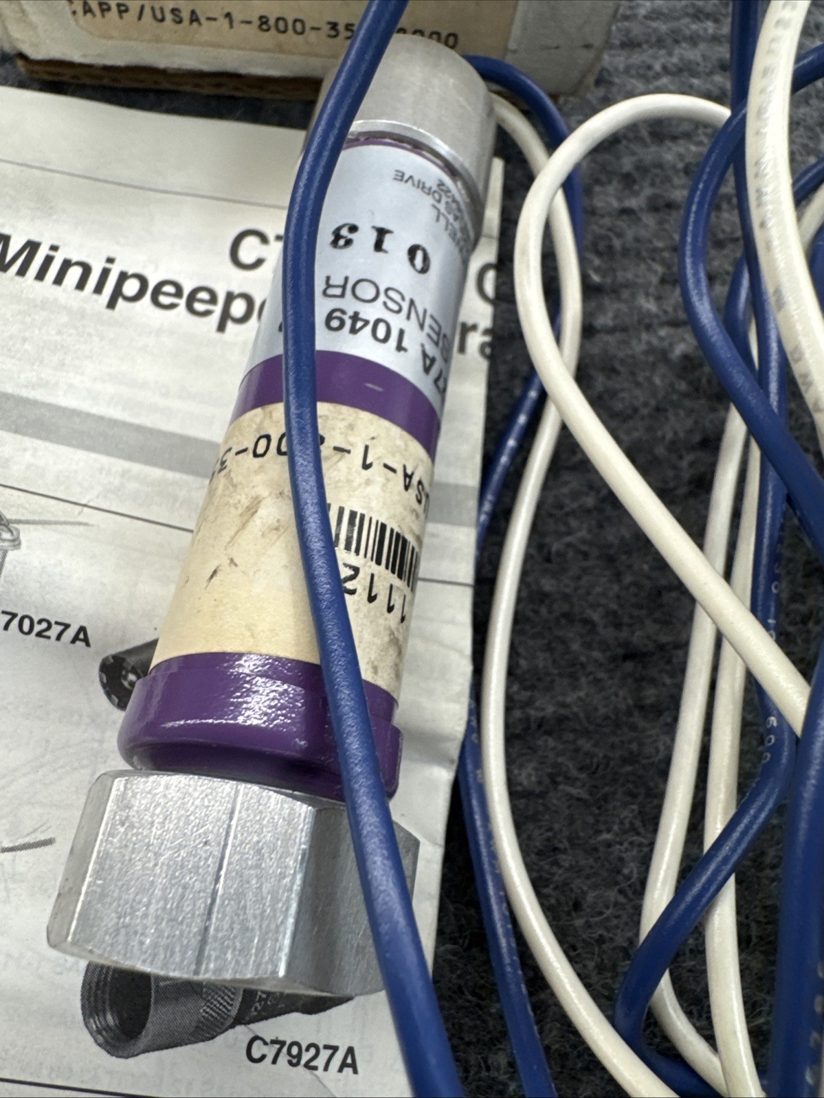 OEM Original Honeywell C7027A1049 C7027A-1049 Flame Detector Sensor 1/2" NPT