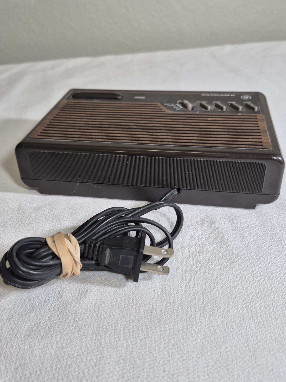 Vintage GE Digital Clock Radio Model 7-4612A AM/FM Alarm TESTED W/ COVER