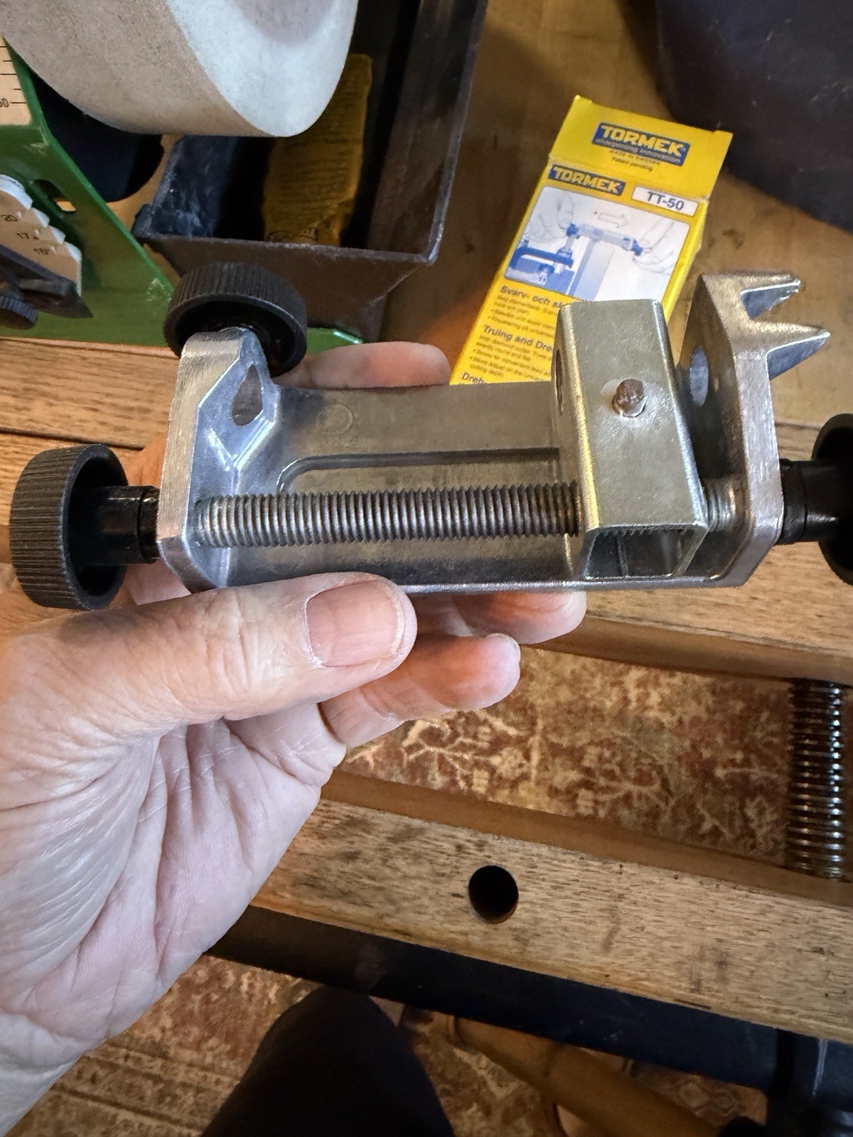 TORMEK Super Grind 2000 Water Cooled Sharpening Machine - USA