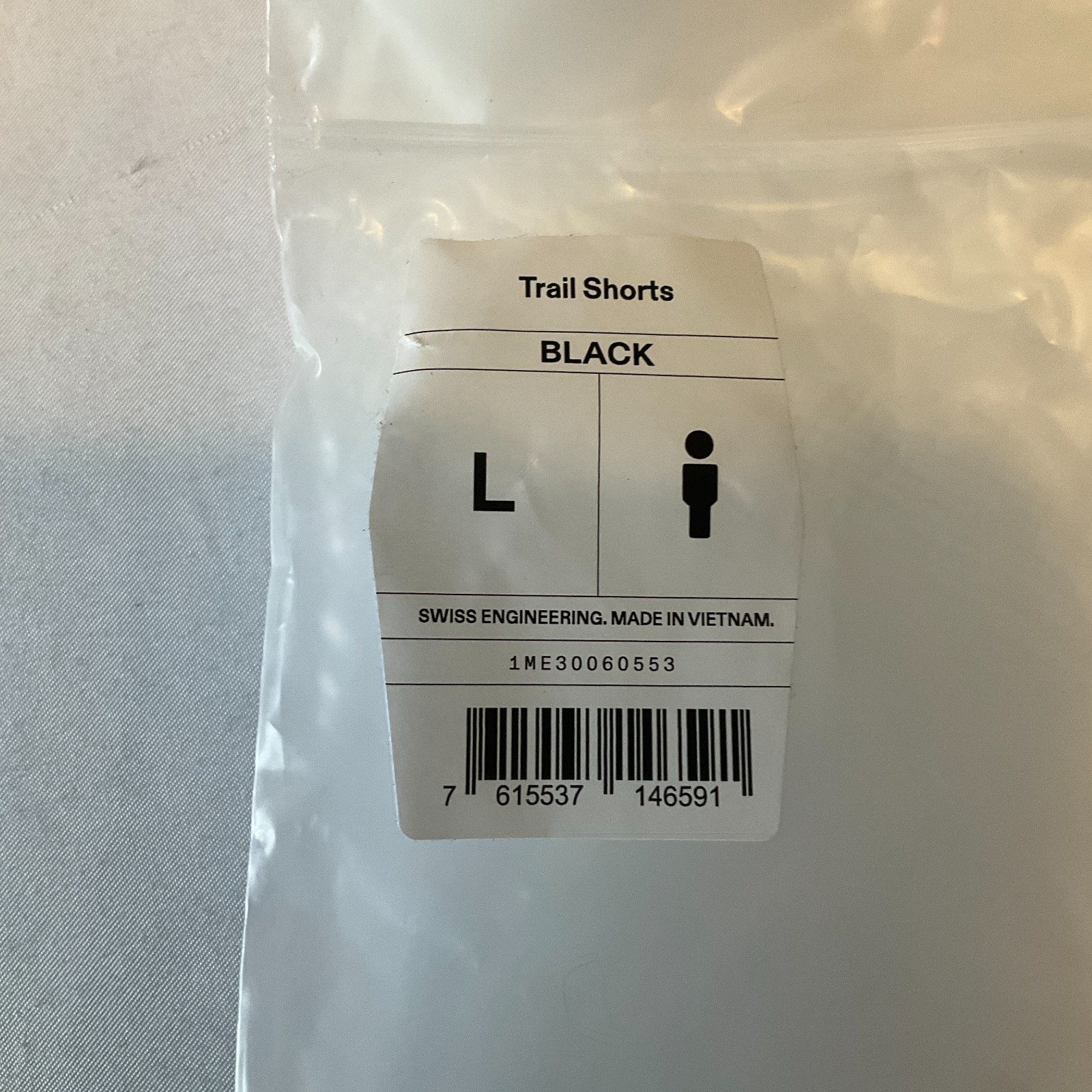 On Cloud Trail Shorts Mens Size L Black Light Weight Drawstring Stretch Waist