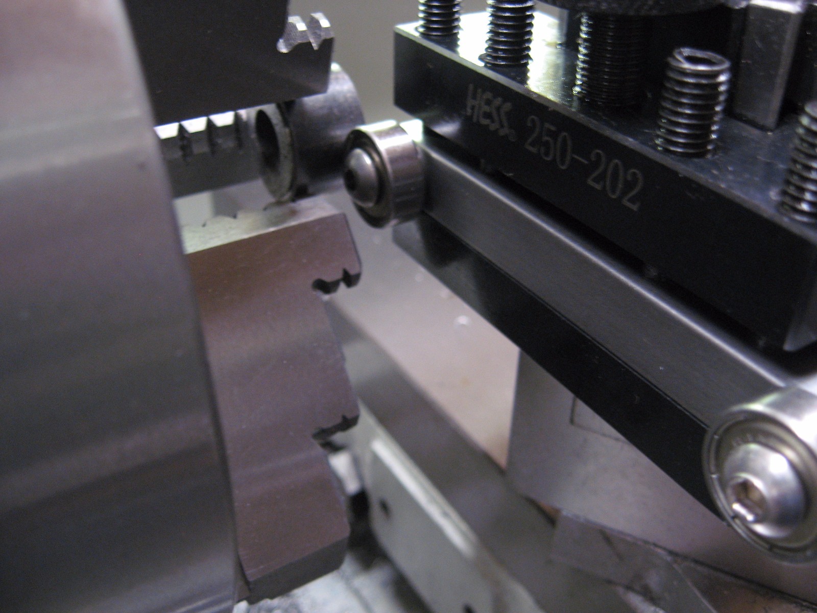 Small Stock Centering Tool, Lathe Bump Roller, Truing Tool. 0XA, AXA, BXA, 1/2"