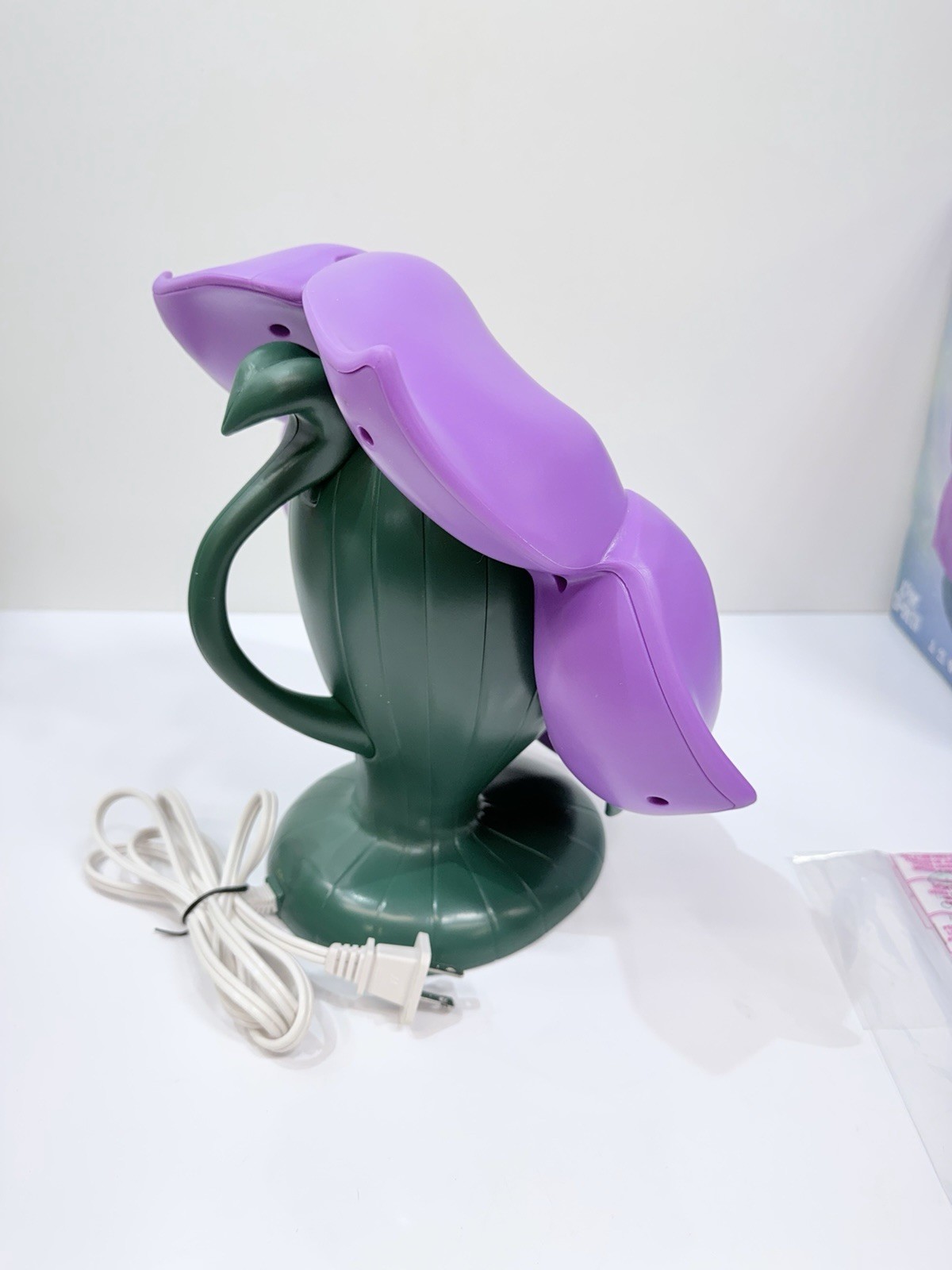 NEW OB 2009 Disney Fairies Tinker Bell & Friends Purple Flower CD Player Boombox