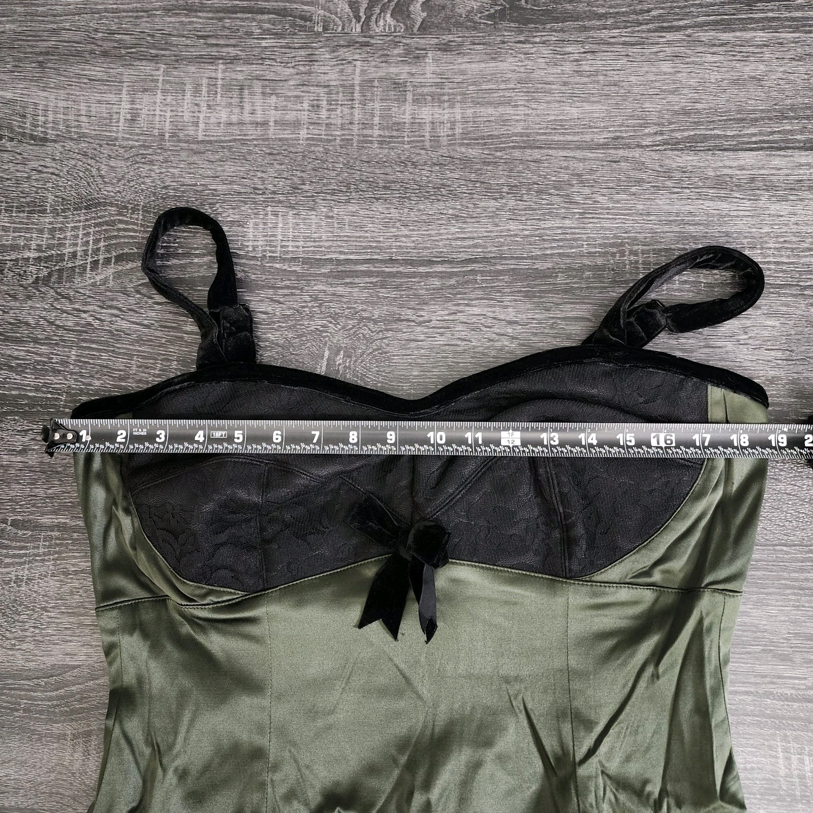 Pinup Girl Deadly Dames Courtesan satin wiggle dress with belt