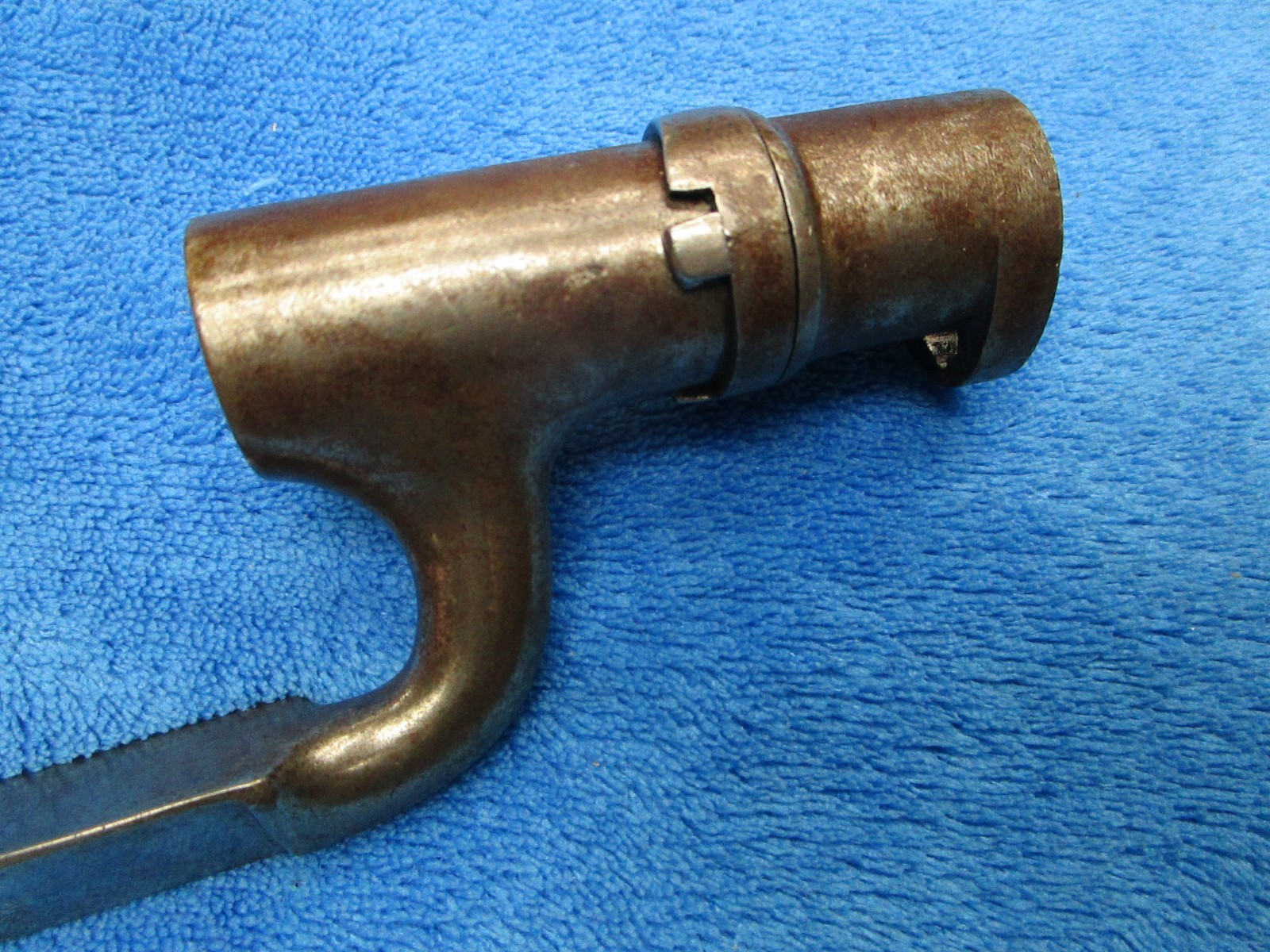 ORIGINAL ANTIQUE 19TH CENTURY US M1867 PEABODY SOCKET BAYONET AND SCABBARD