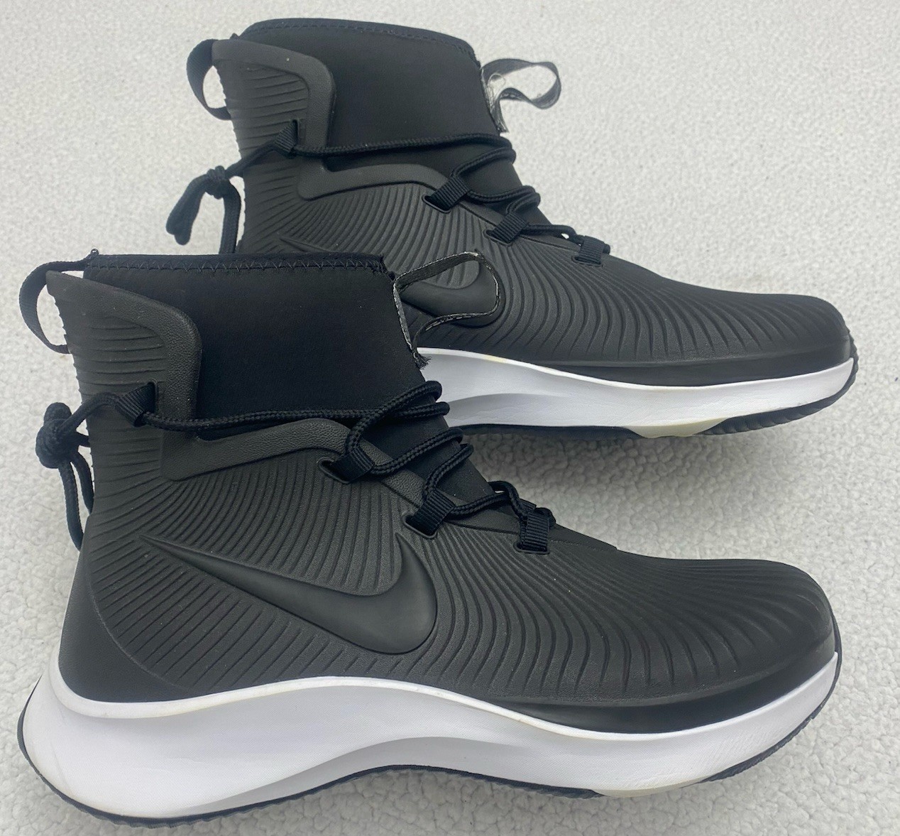 Nike Kids Puddle Protect Rain  Boots Black Youth Size 5  40