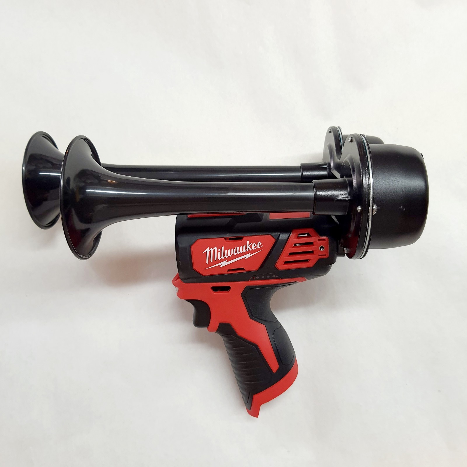 Milwaukee M12 12V Cordless Compact Portable Drill Impact Sports Boat Train Horn