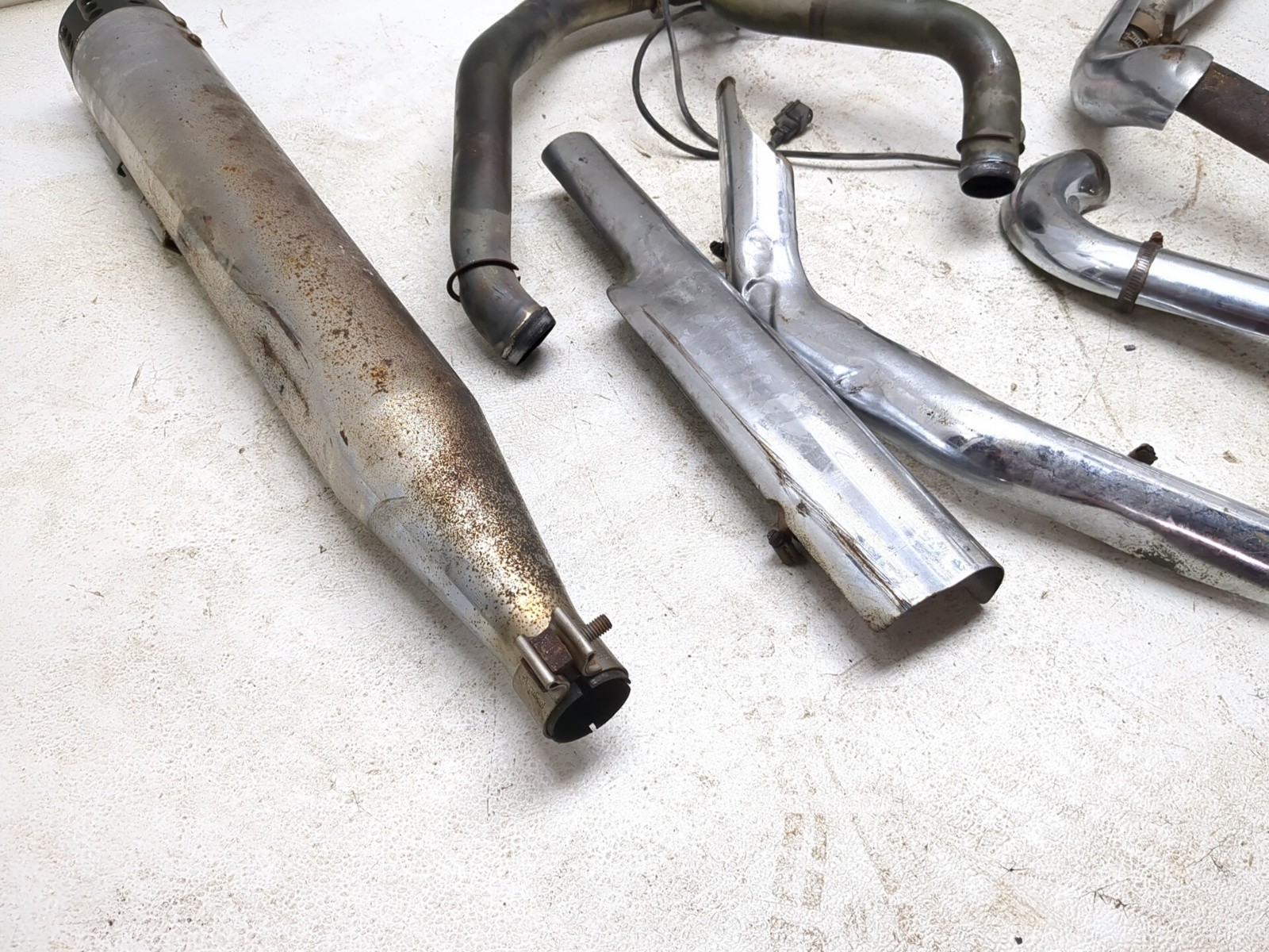 14-16 Harley Street Glide Special FLHXS Header Muffler Heat Shield Set 66855-10A