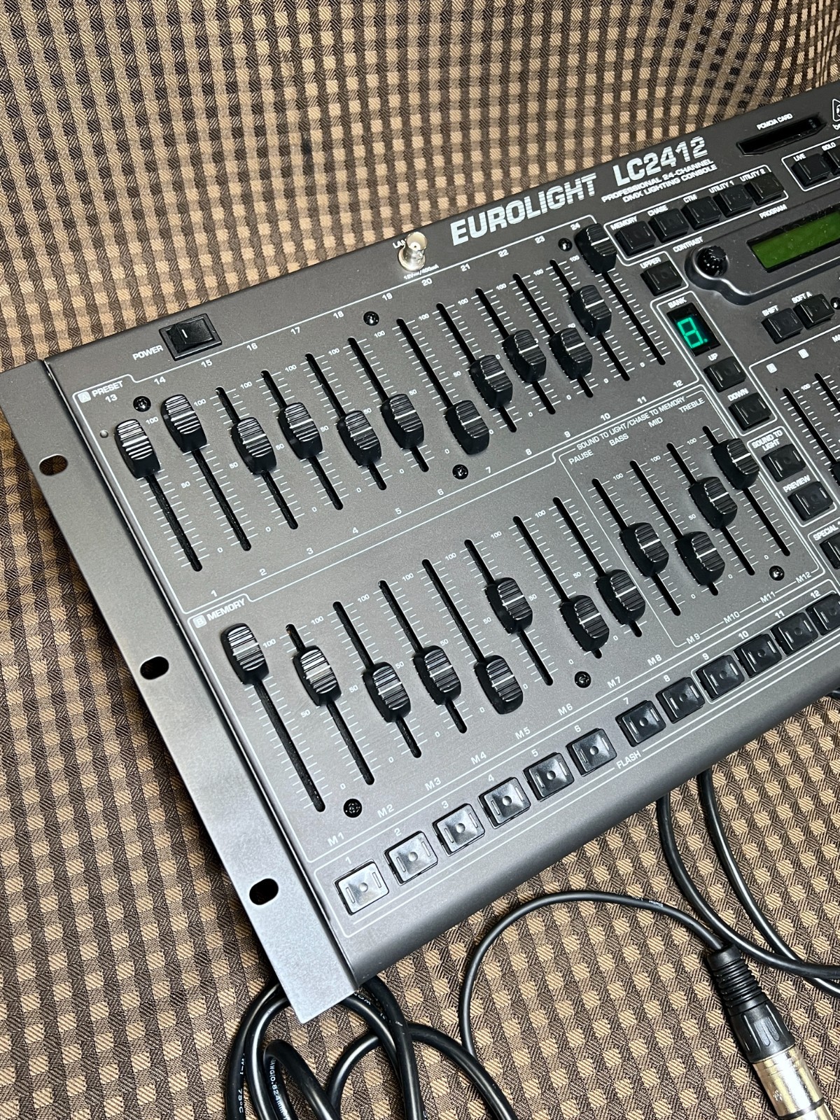 Behringer Eurolight LC2412 Professional 24 Channel DMX Lighting Console + Cables