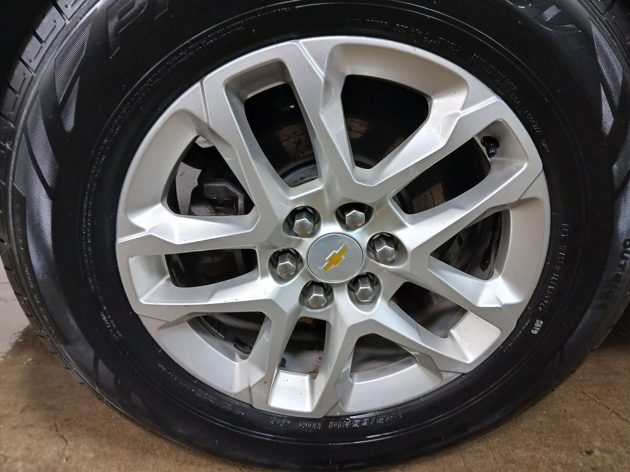 Info-GPS-TV Screen Classic Style S Or VIN T Dash Fits 20-24 TRAVERSE 3141559