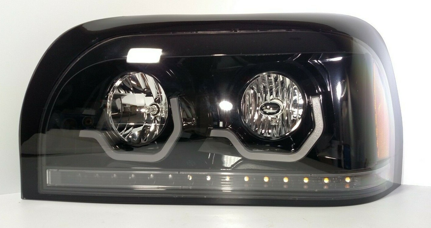 RH Blackout Headlight w/ LED Turn Signal & Light Bar For Freightliner Century