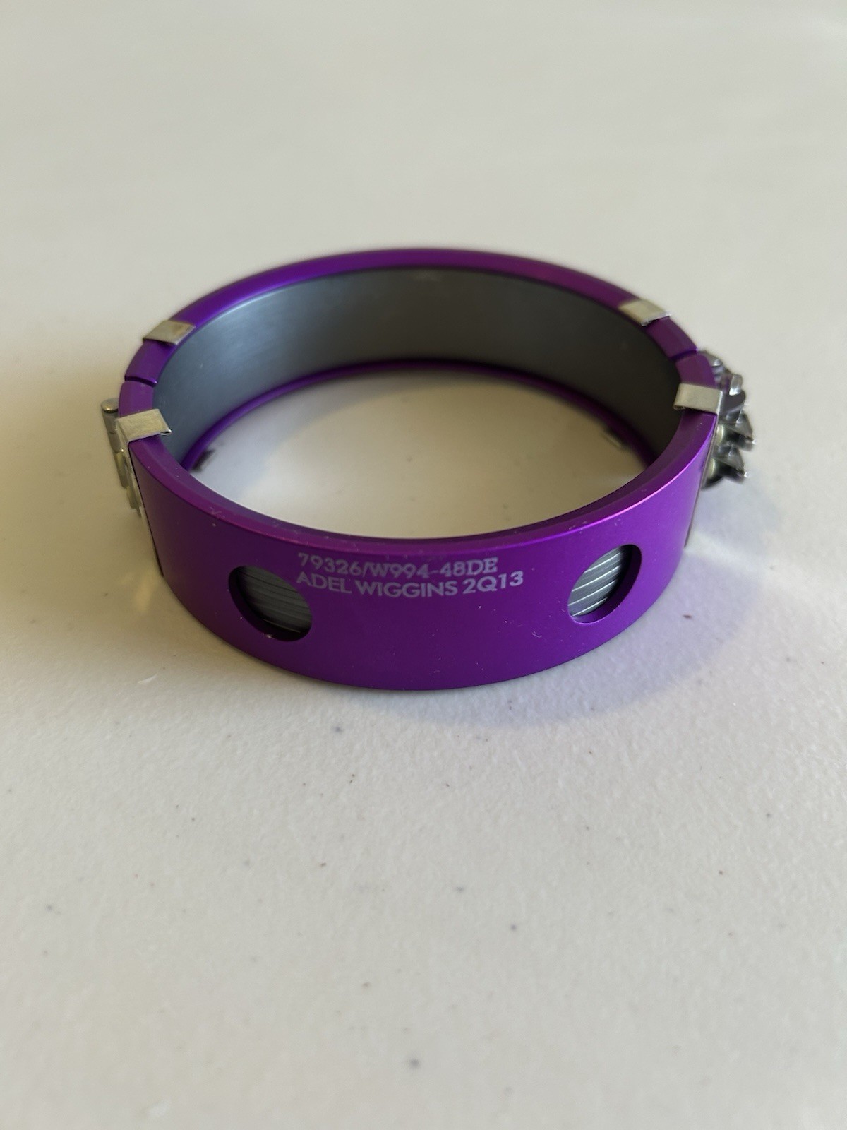 Adel Wiggins Clamp 48DE