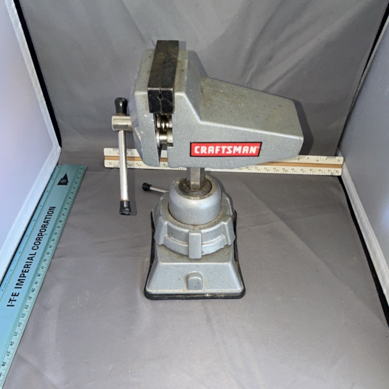 Craftsman Bench Vise Cast Iron Silver 4 in Jaw 4 in Opening Rotating Swivel Base