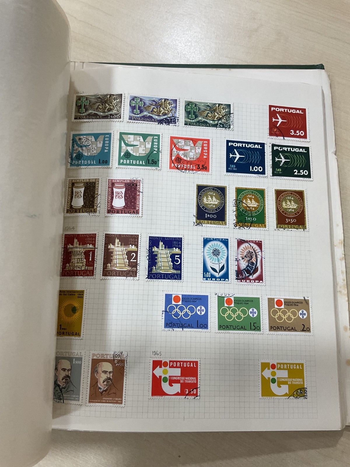 Portugal + colonies stamps. 1870 - 1979. Mint/used. Album G/101