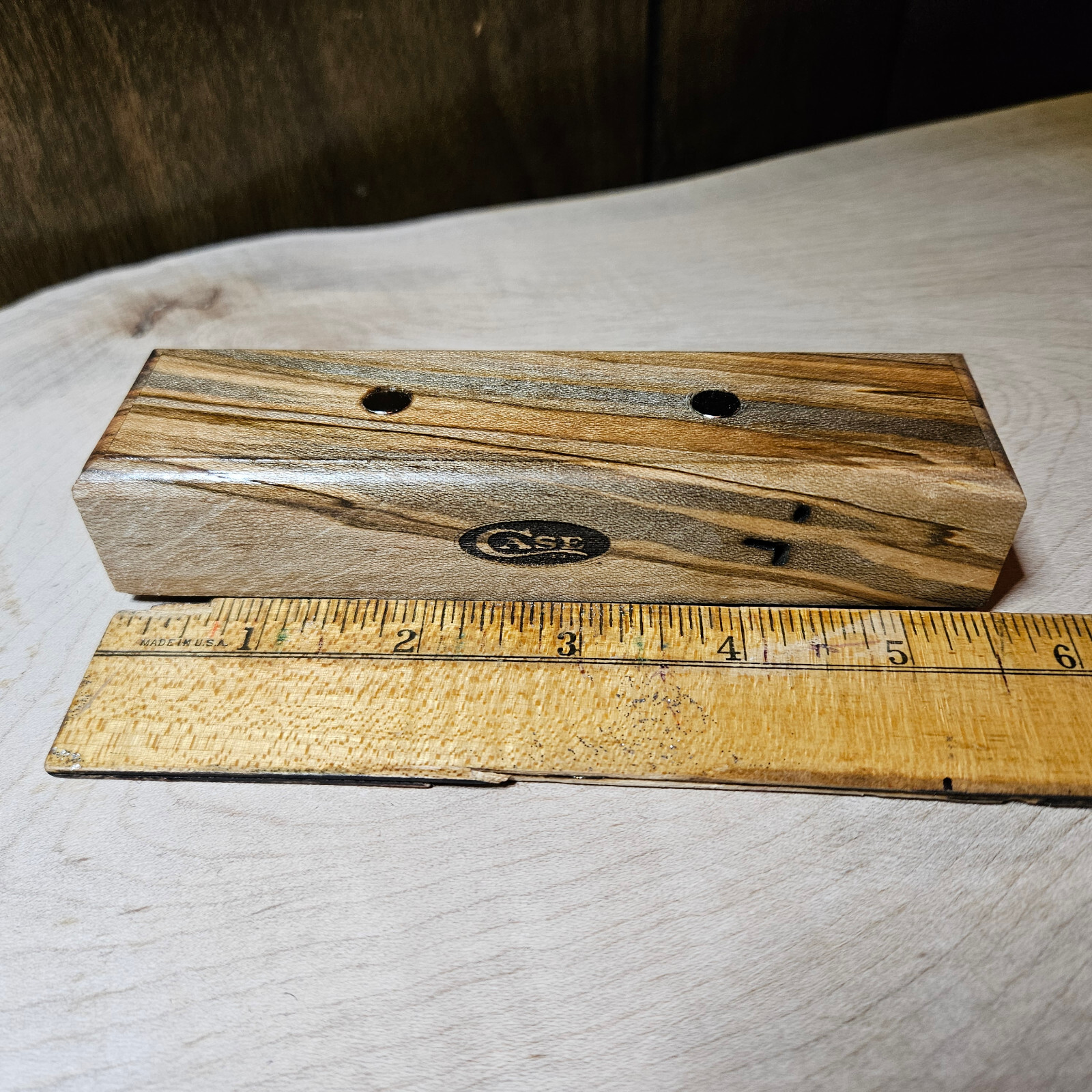 Case Knives Display Stand - Ambrosia Maple