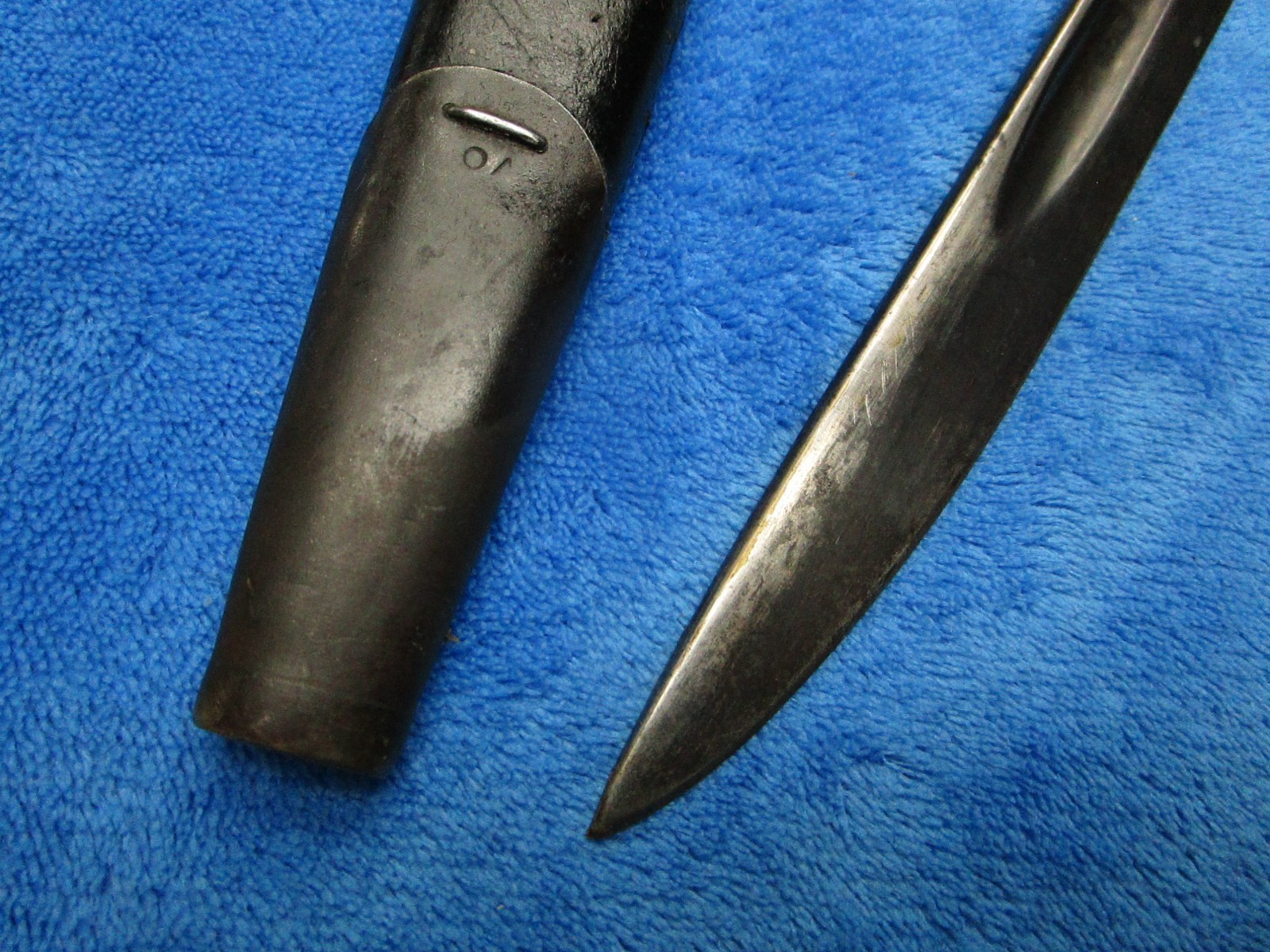 ORIGINAL WW1 BRITISH INDIA M1907 SMLE BAYONET AND SCABBARD WITH FROG MADE BY RFI