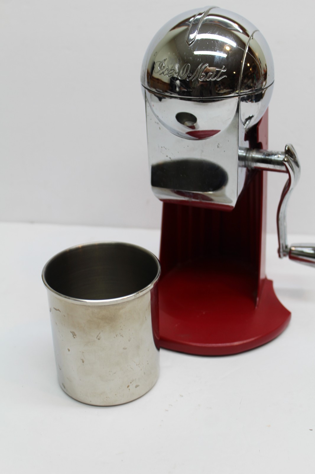Retro Metrokane Ice-O-Mat Manual Ice Crusher Chrome & Red Hand Crank