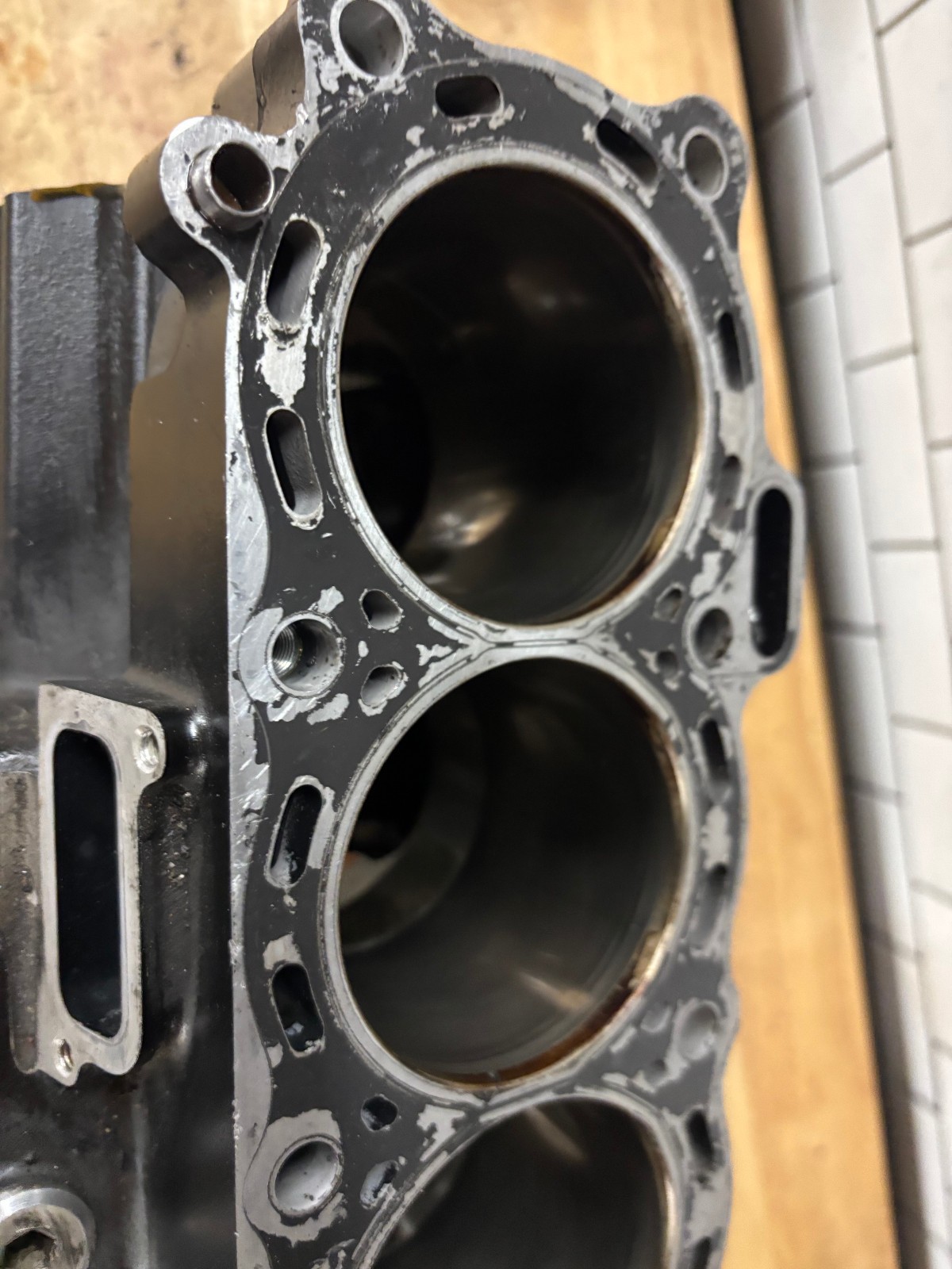 2006-2007 Kawasaki Ninja ZX1000 ZX10R Engine Motor Cases Crankcase