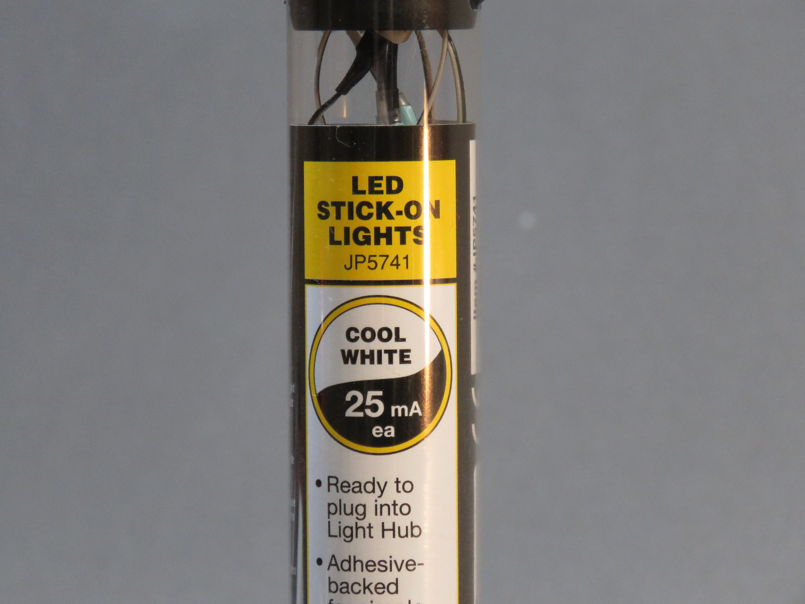 WOODLAND SCENICS STICK ON LIGHT JUST PLUG LIGHTING SYSTEM LED COOL WHITE WDS5741