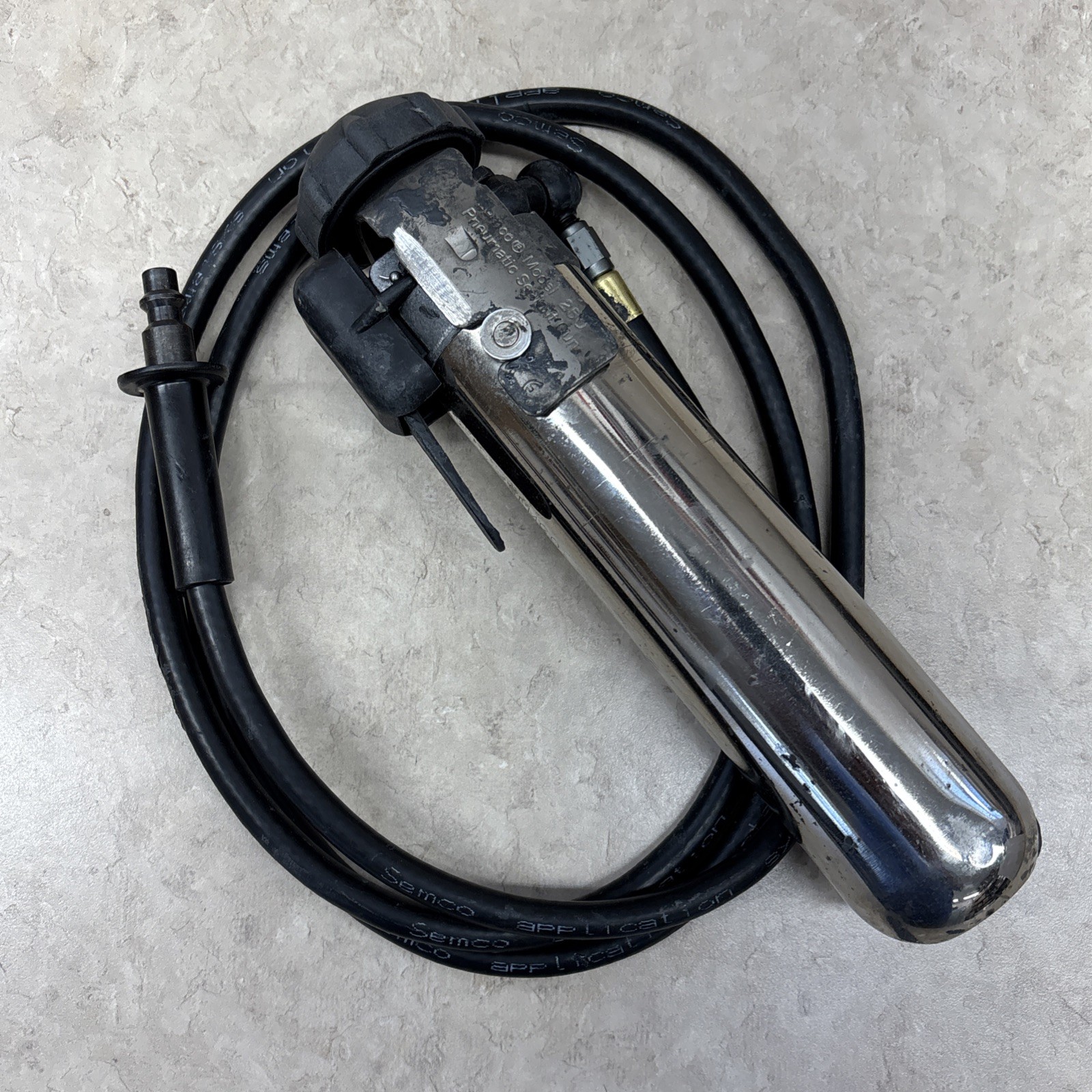 SEMCO Model 250 Pneumatic Retainer Sealant Tool Gun 6 oz. Retainer & Hose