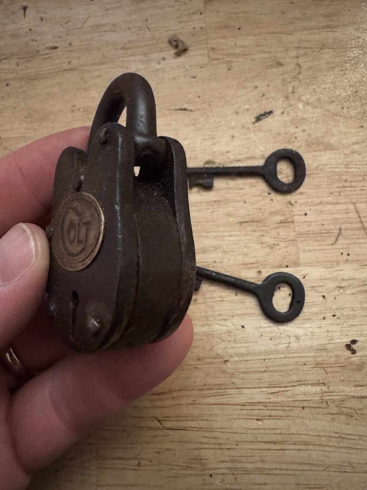 Colt Rifle Padlock Lock Set Gun Firearm Wyatt Earp Memorabilia Keys Home Decor