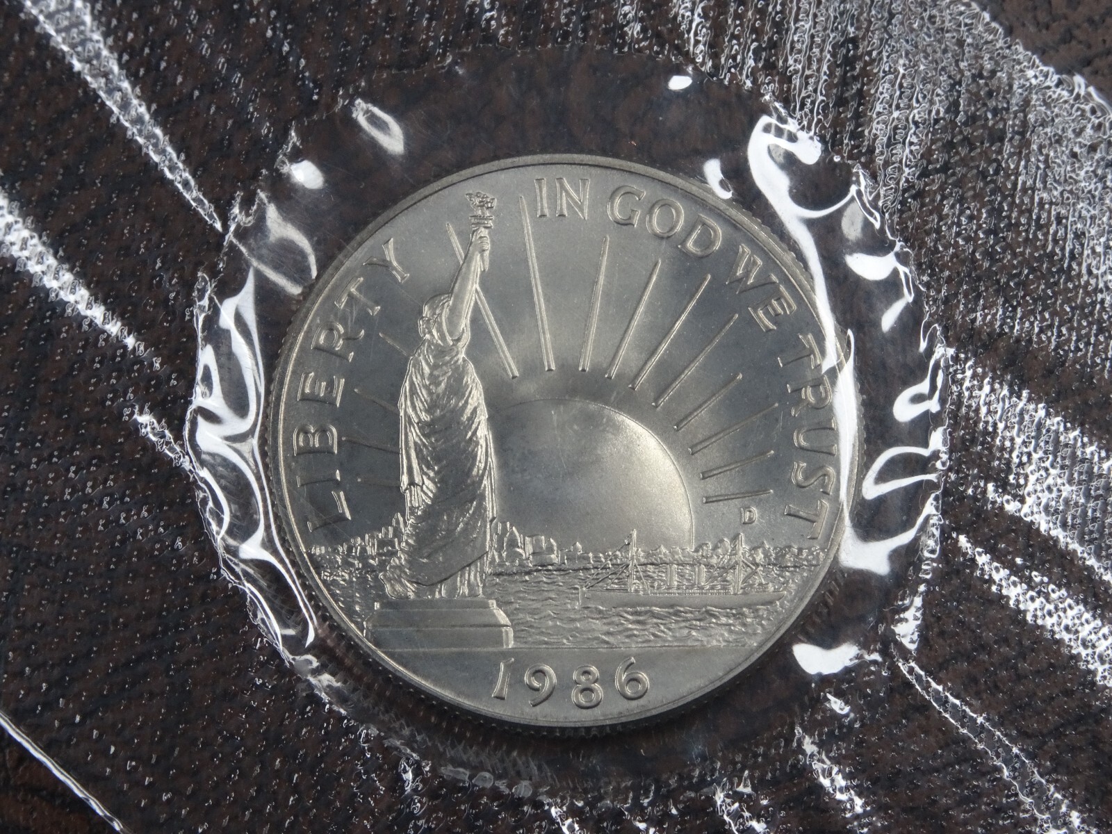 1986-D Statue of Liberty BU Unc Half Dollar US Mint Coin 50C OGP Box & COA