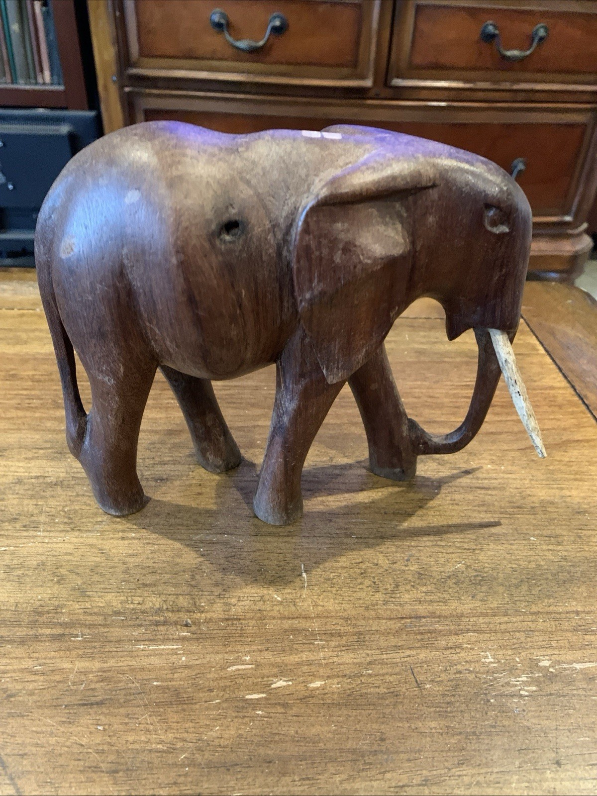 VINTAGE LARGE AFRICAN WOODEN ELEPHANT SCULPTURE Hand Carved ORIGINAL TUSKS
