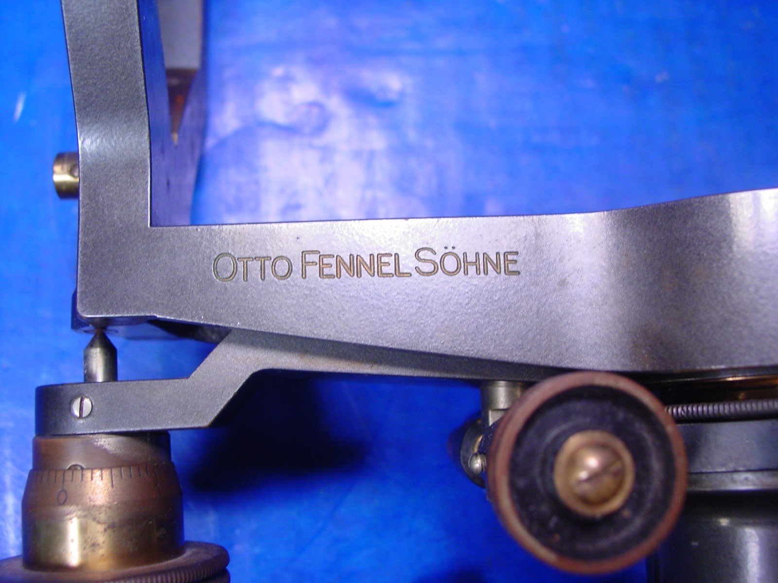 Douglas MacArthur Presentation Precise Level - Otto Fennel Sohne