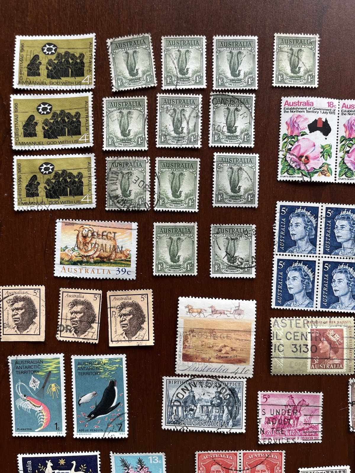 AUSTRALIA Vintage Stamp LOT of 50 Stamps Used